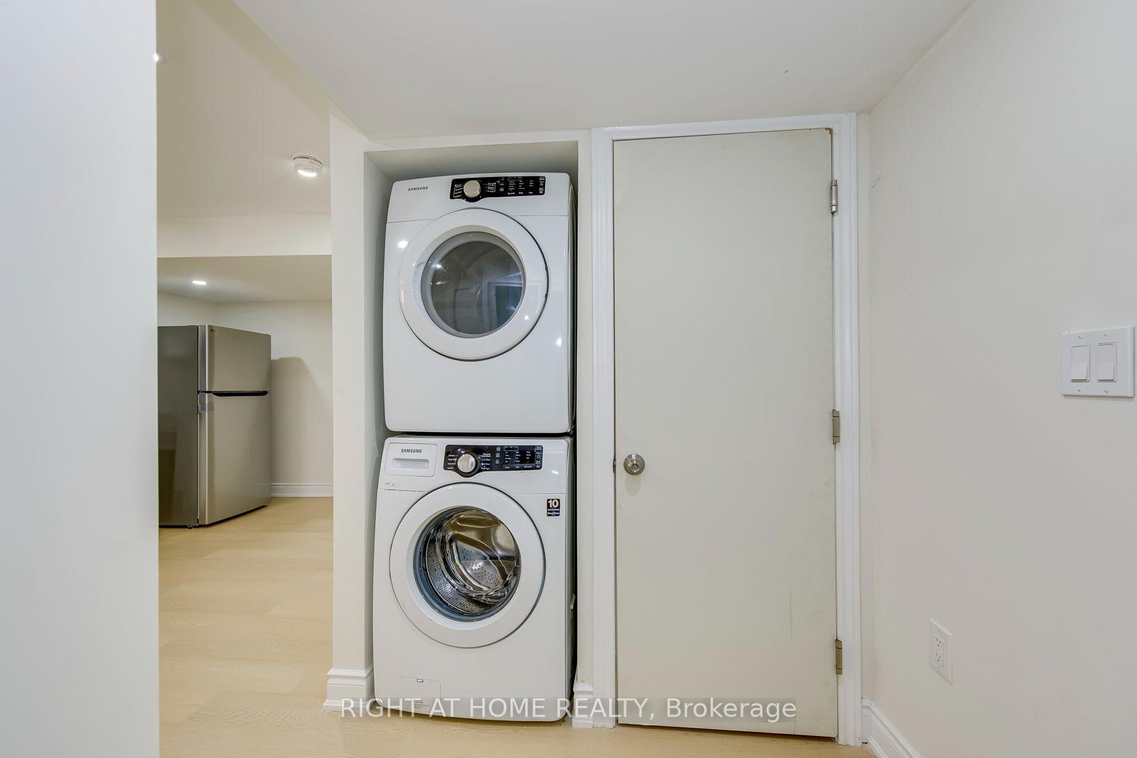 Photo 39 of 40 Stillwater Crescent, Hamilton, Waterdown — HOMEH