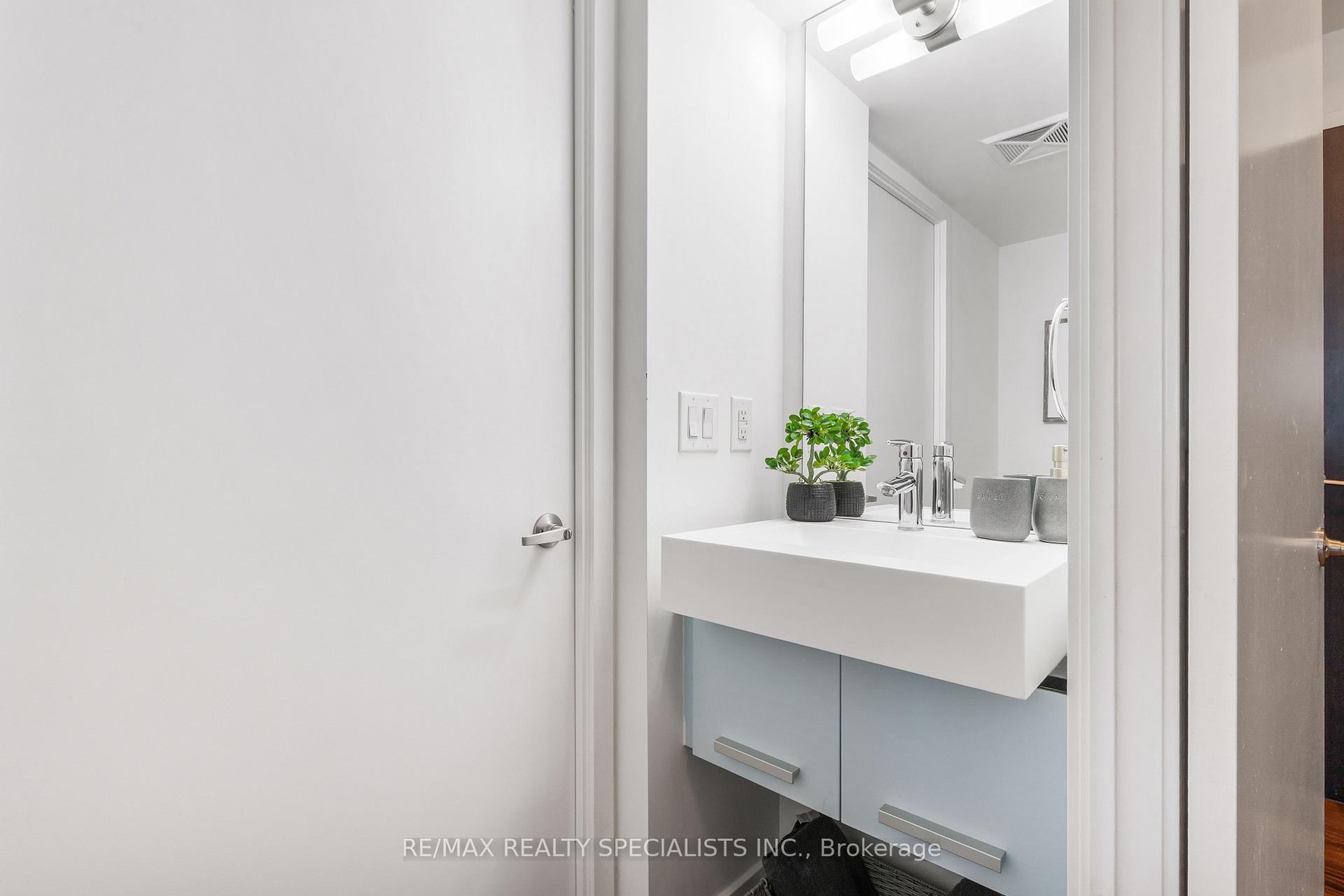 Photo 4 of Unit 2908, 38 Dan Leckie Way, Toronto, Waterfront Communities — HOMEH