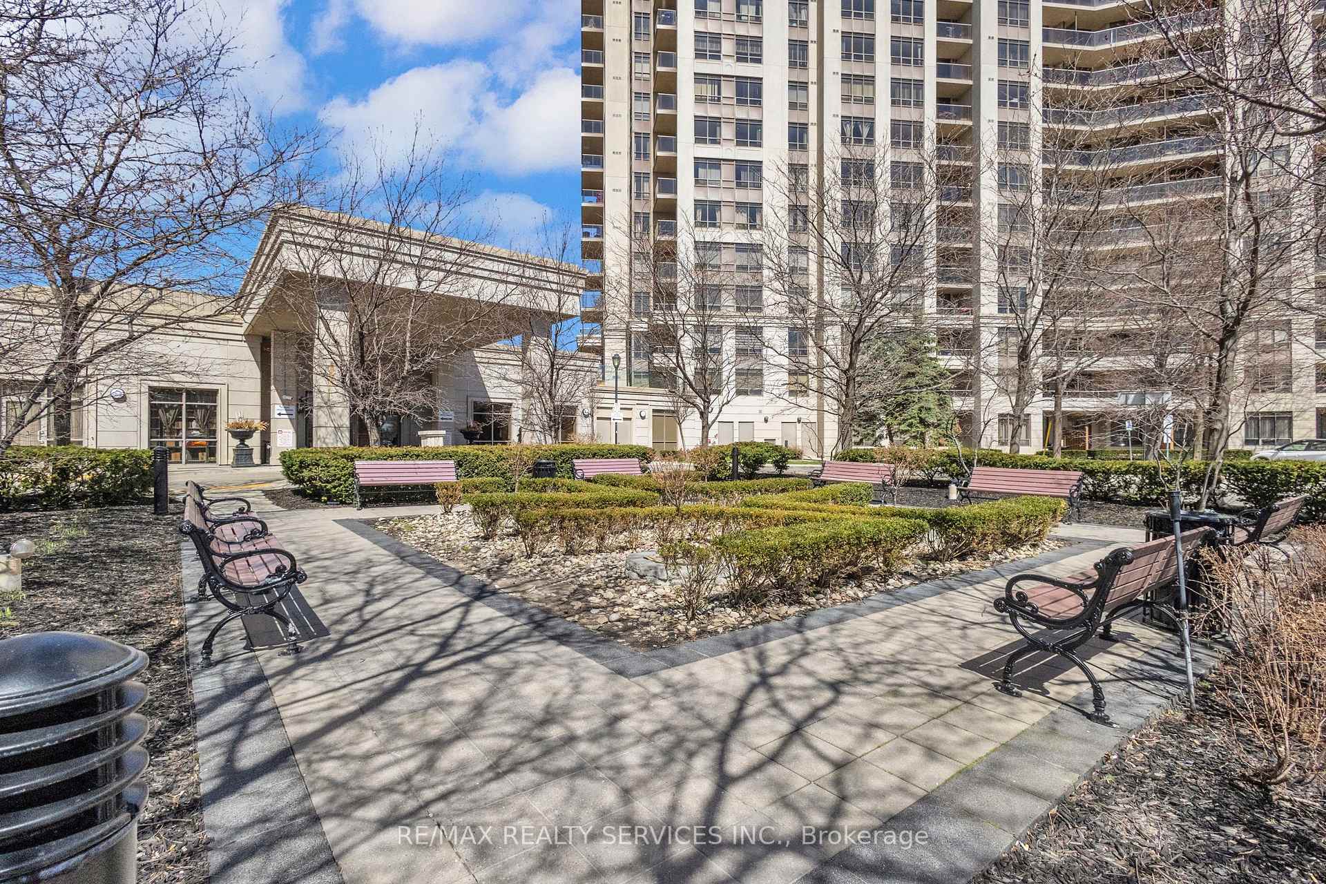 Photo 3 of Unit 1027, 700 Humberwood Boulevard, Etobicoke, West Humber-Clairville — HOMEH