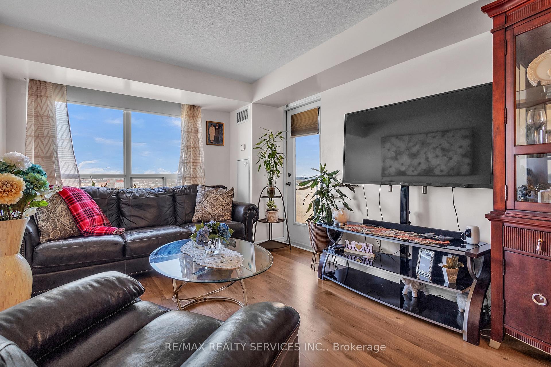Photo 14 of Unit 1027, 700 Humberwood Boulevard, Etobicoke, West Humber-Clairville — HOMEH