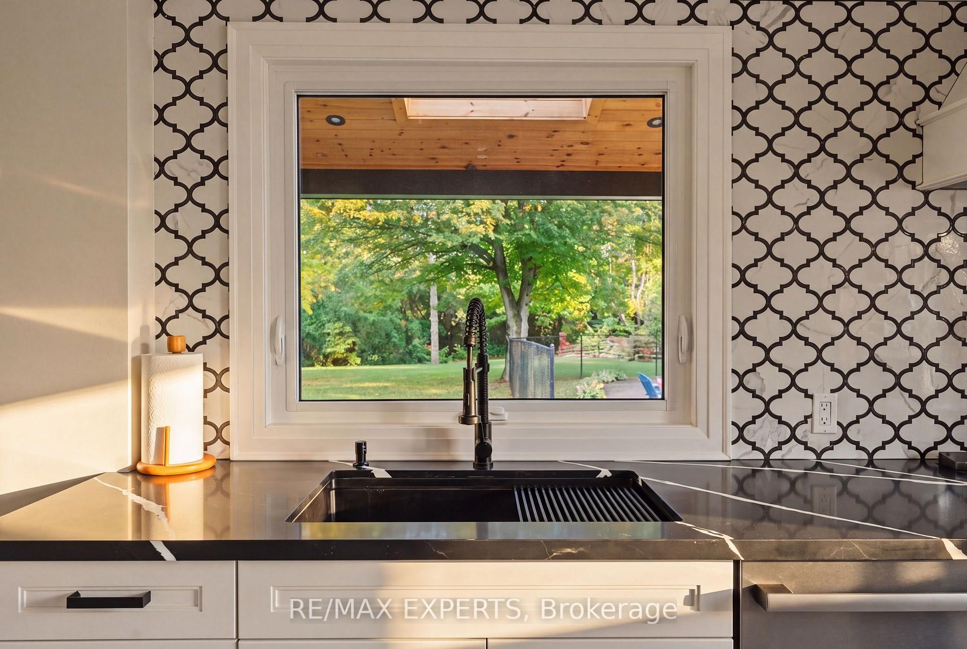 Photo 10 of 81 Matson Drive, Caledon, Palgrave — HOMEH