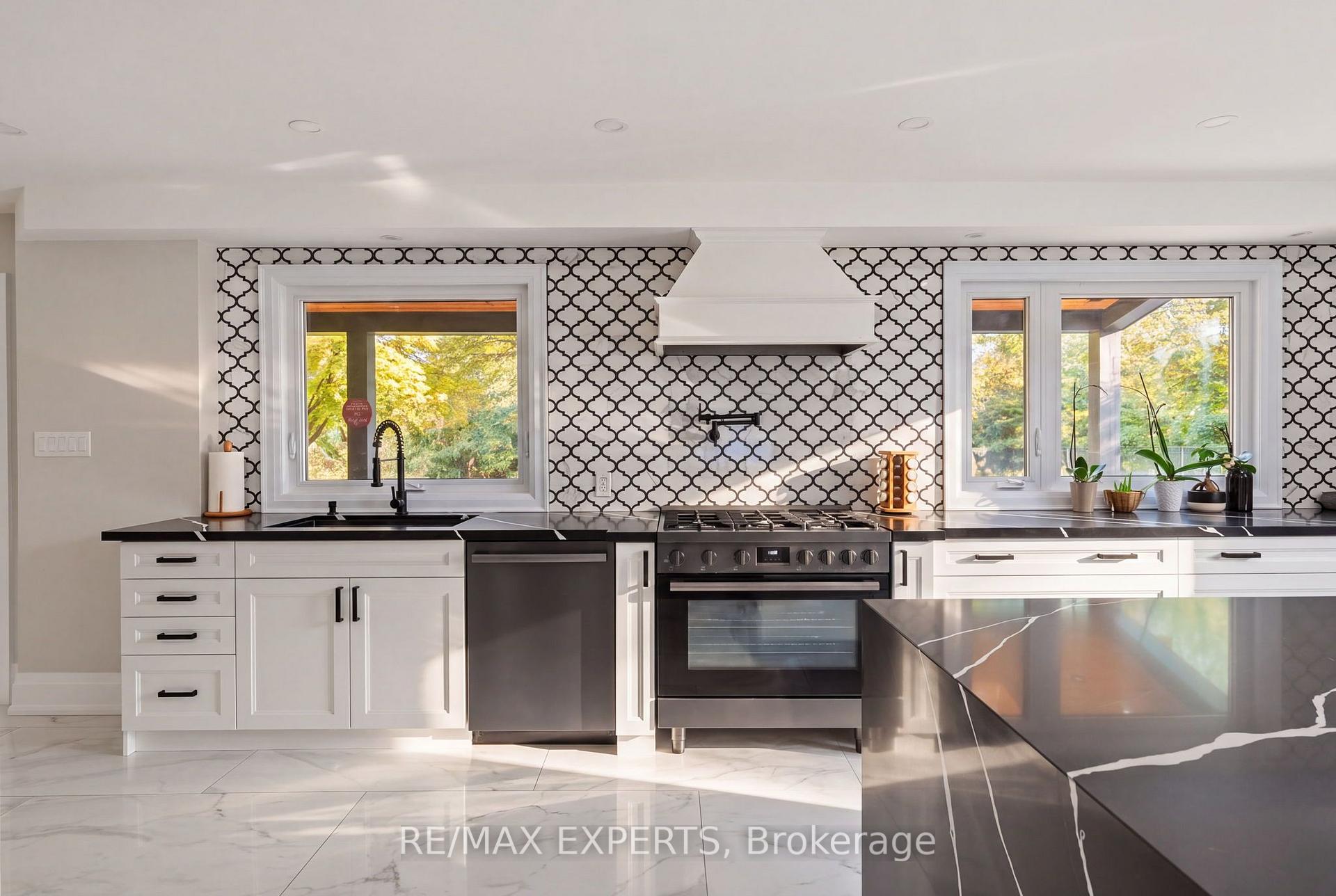 Photo 16 of 81 Matson Drive, Caledon, Palgrave — HOMEH