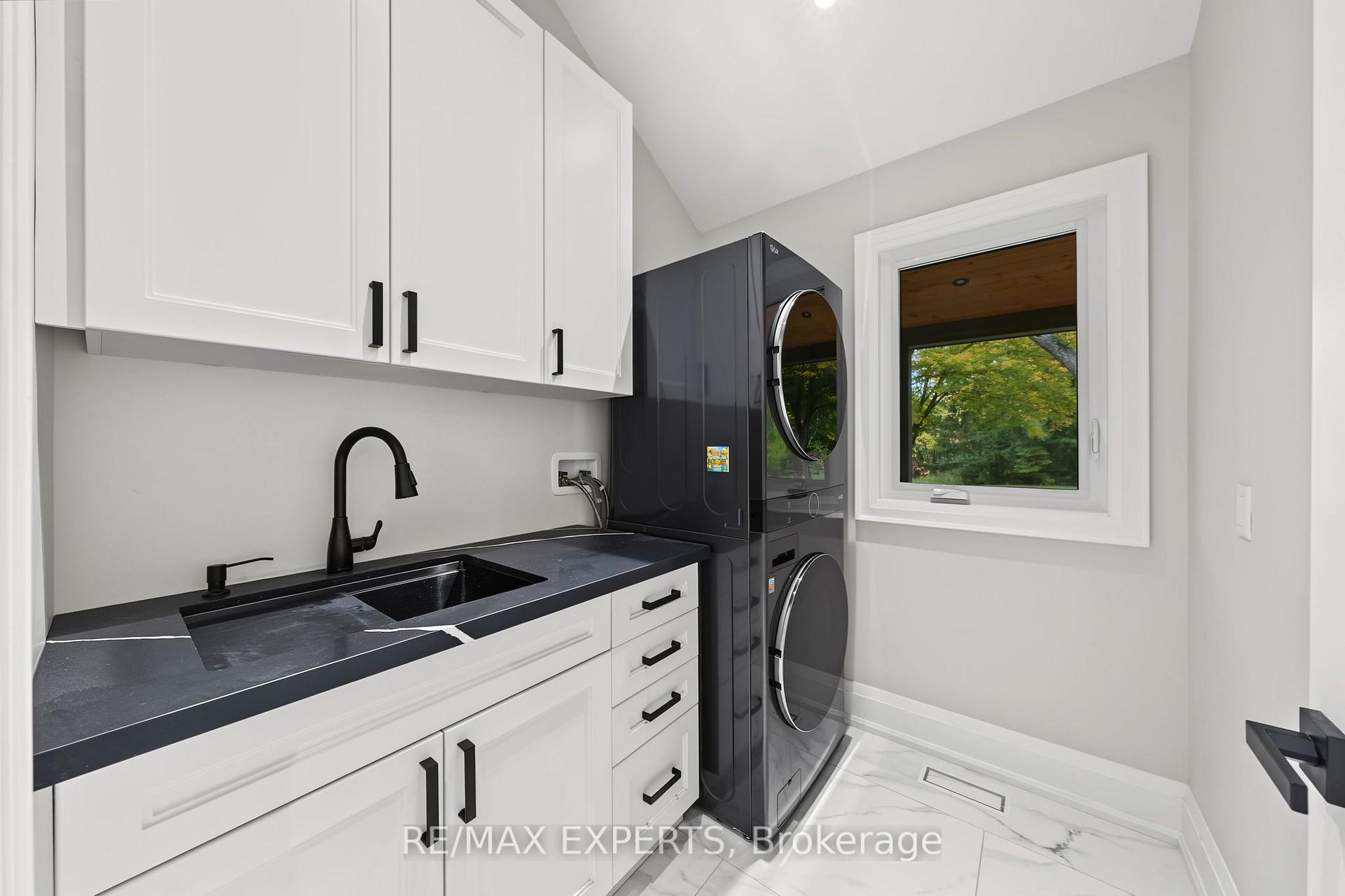 Photo 23 of 81 Matson Drive, Caledon, Palgrave — HOMEH