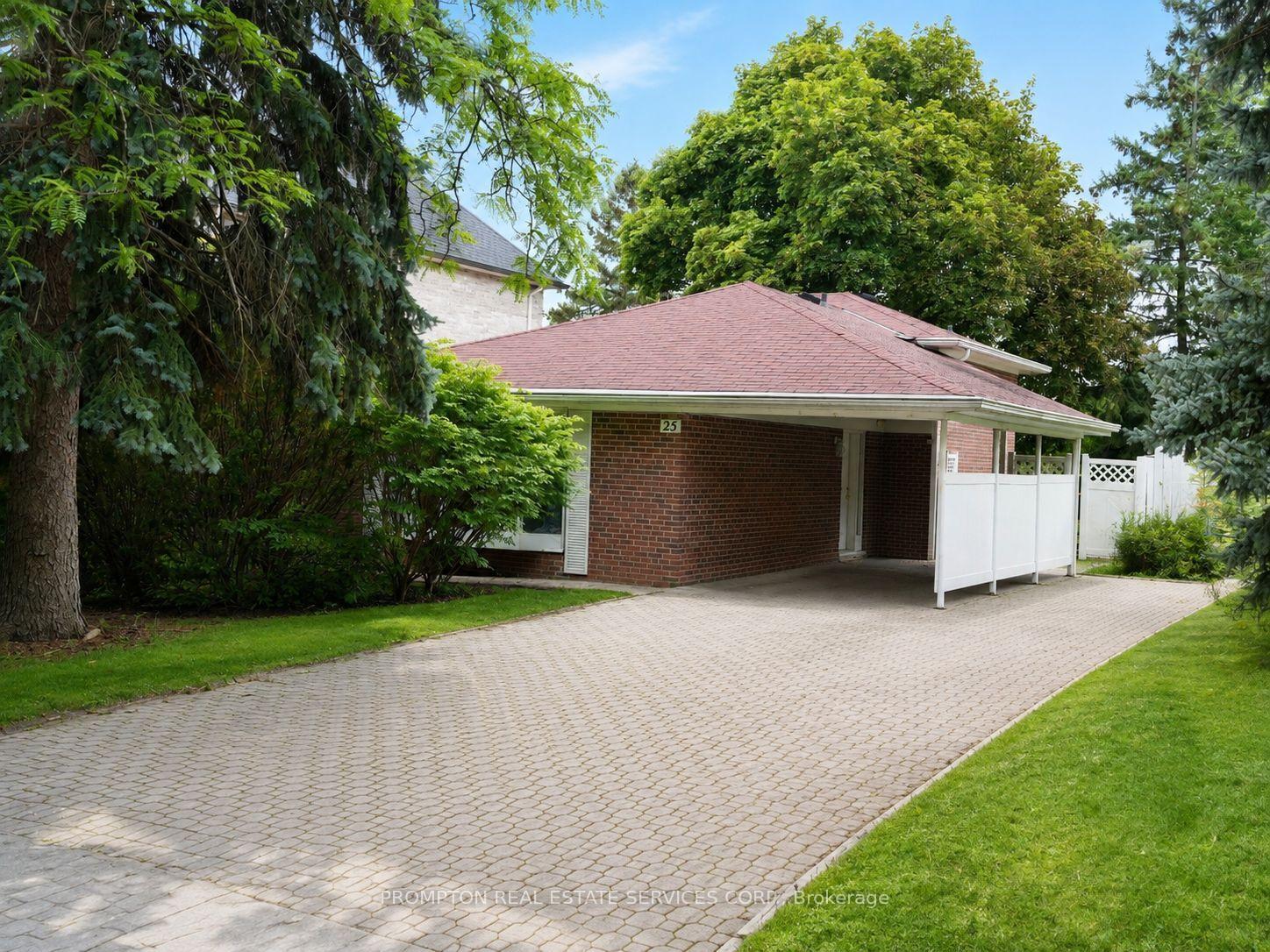 Photo 3 of 25 Lehar Crescent, North York, Hillcrest Village — HOMEH