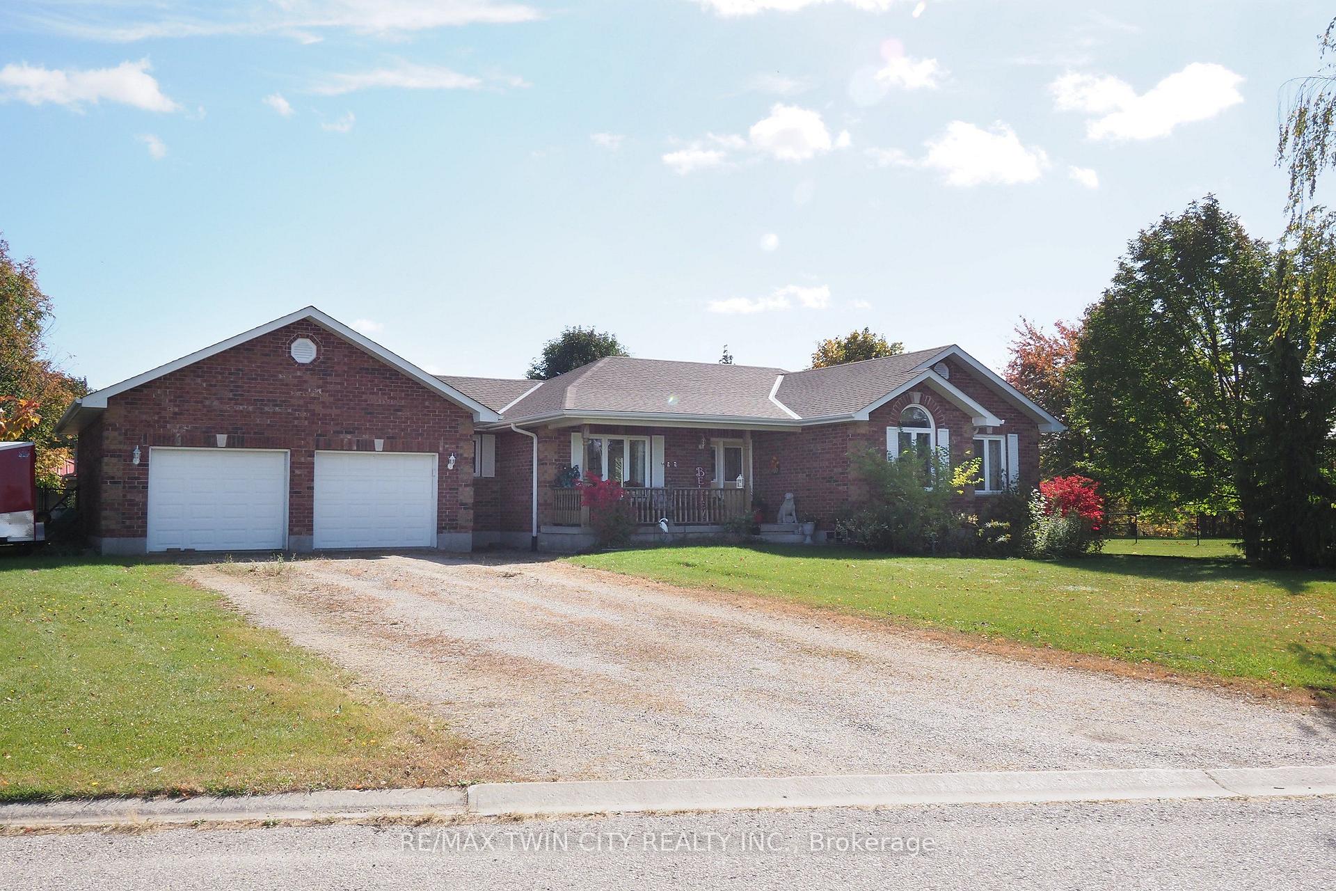 Photo 2 of 30 Nesbitt Street, Mapleton, Rural Mapleton — HOMEH