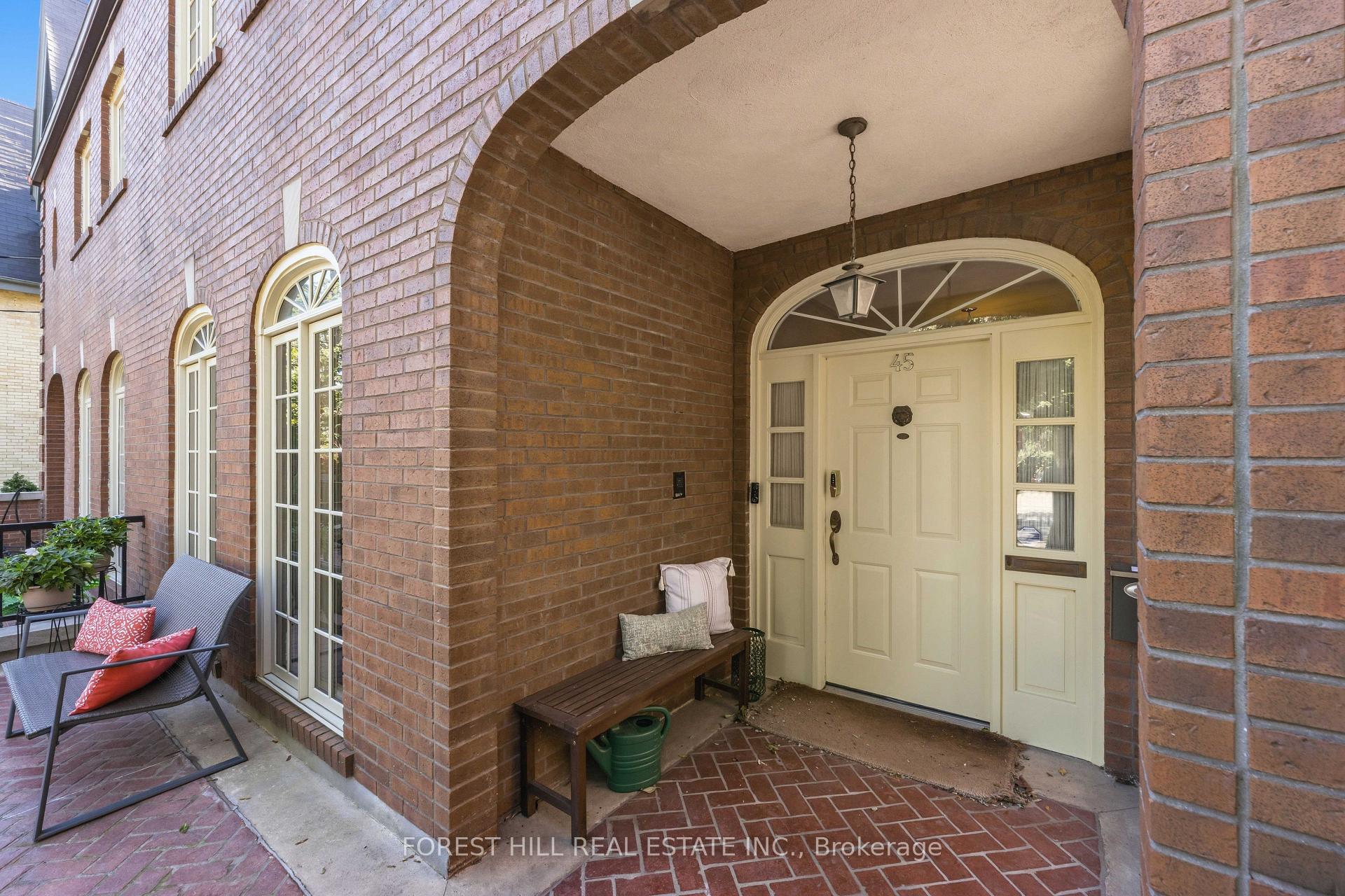 Photo 5 of 45 Heath Street W, Toronto, Yonge-St. Clair — HOMEH