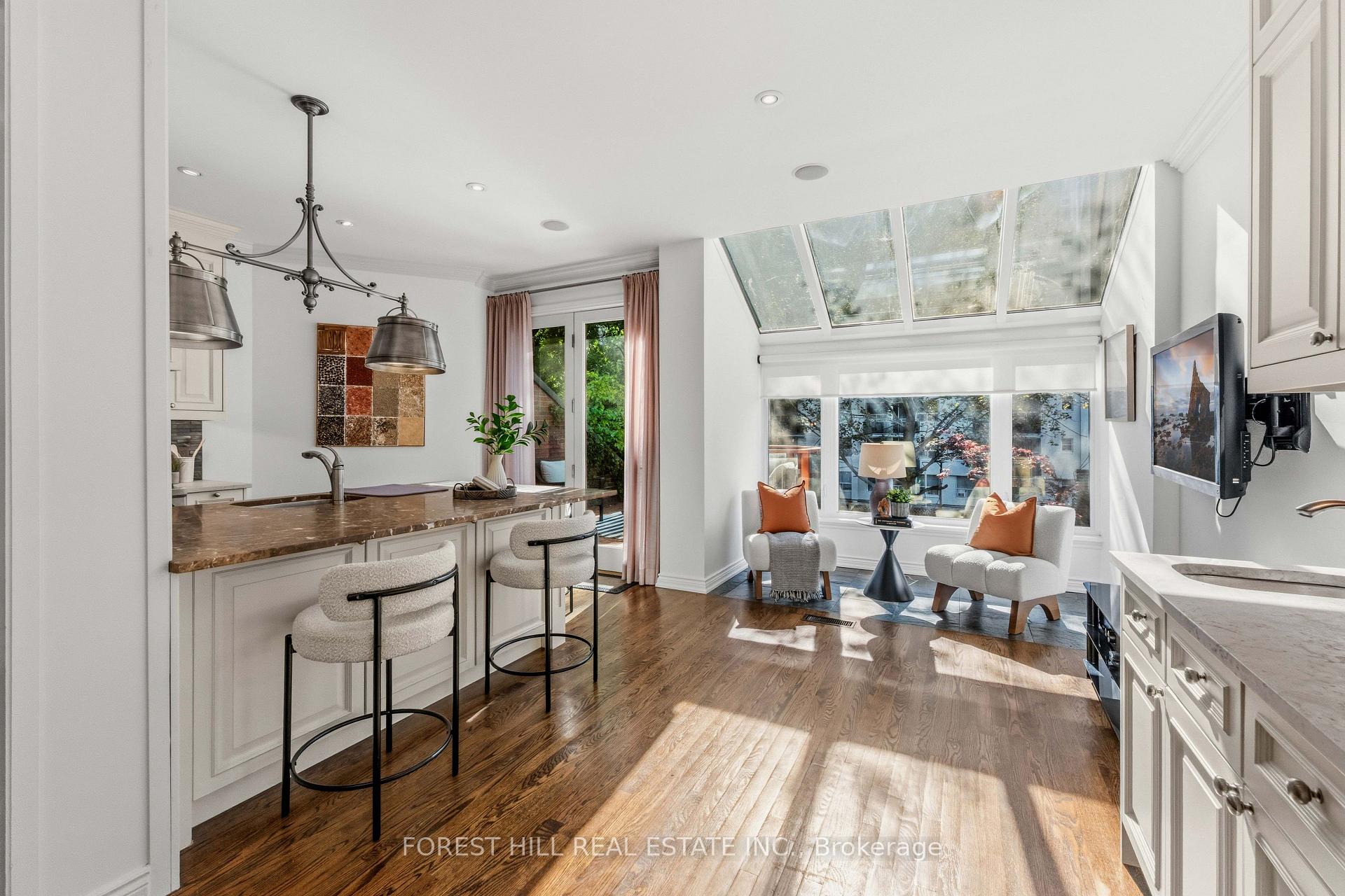 Photo 9 of 45 Heath Street W, Toronto, Yonge-St. Clair — HOMEH
