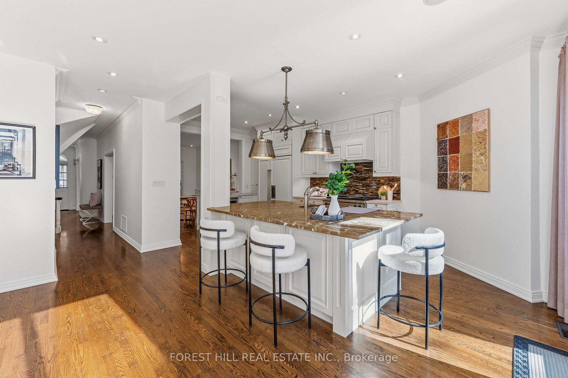 Photo 11 of 45 Heath Street W, Toronto, Yonge-St. Clair — HOMEH