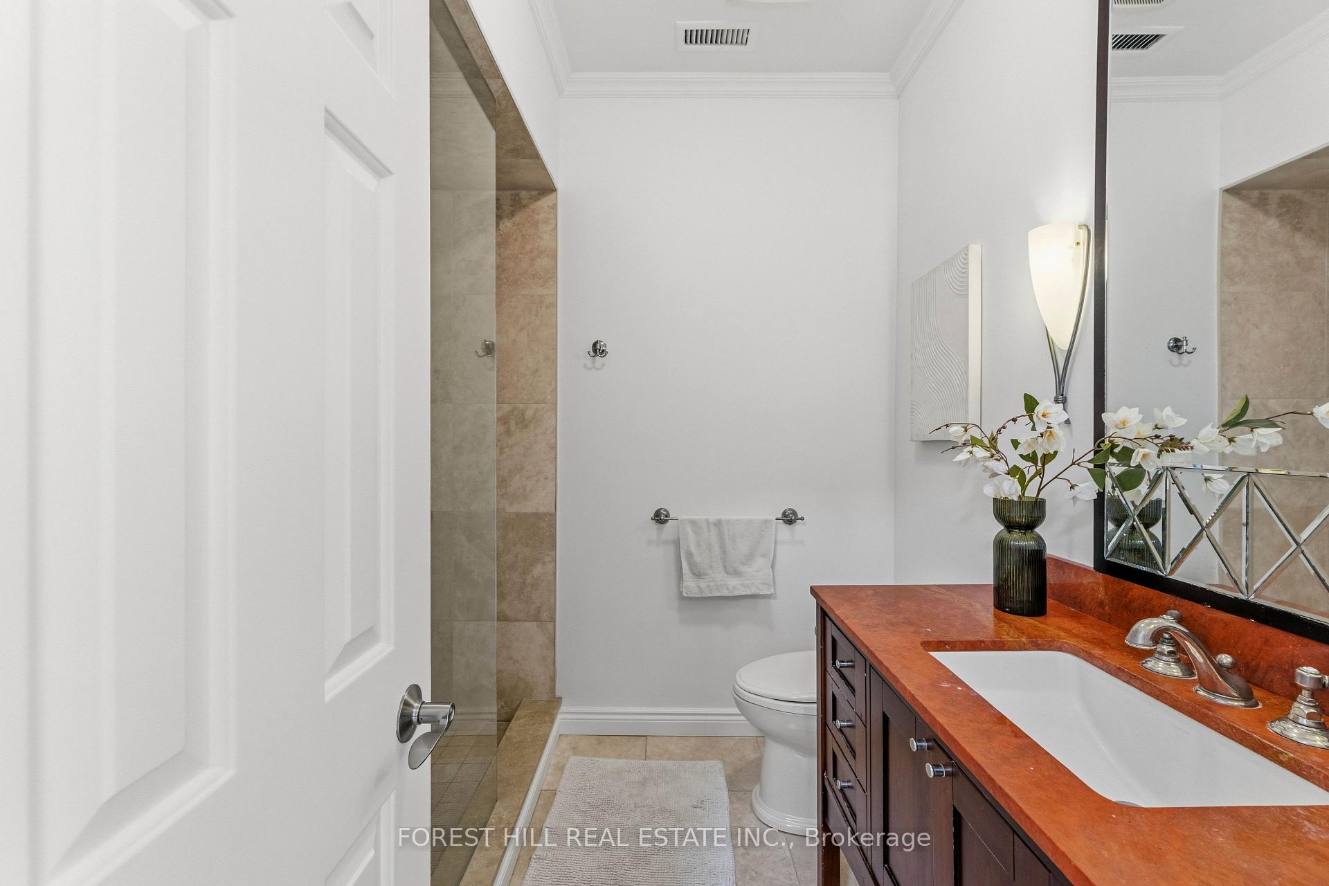 Photo 35 of 45 Heath Street W, Toronto, Yonge-St. Clair — HOMEH