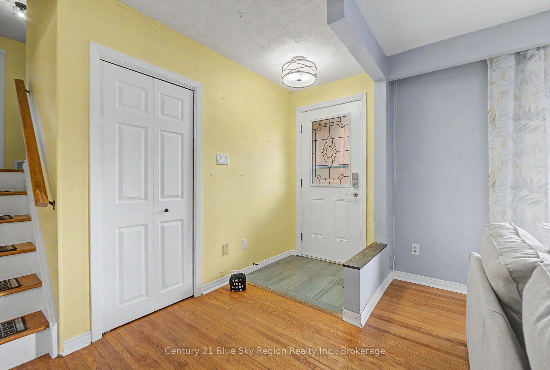 Photo 10 of 32 Marshall Park Drive, North Bay, Ferris — HOMEH
