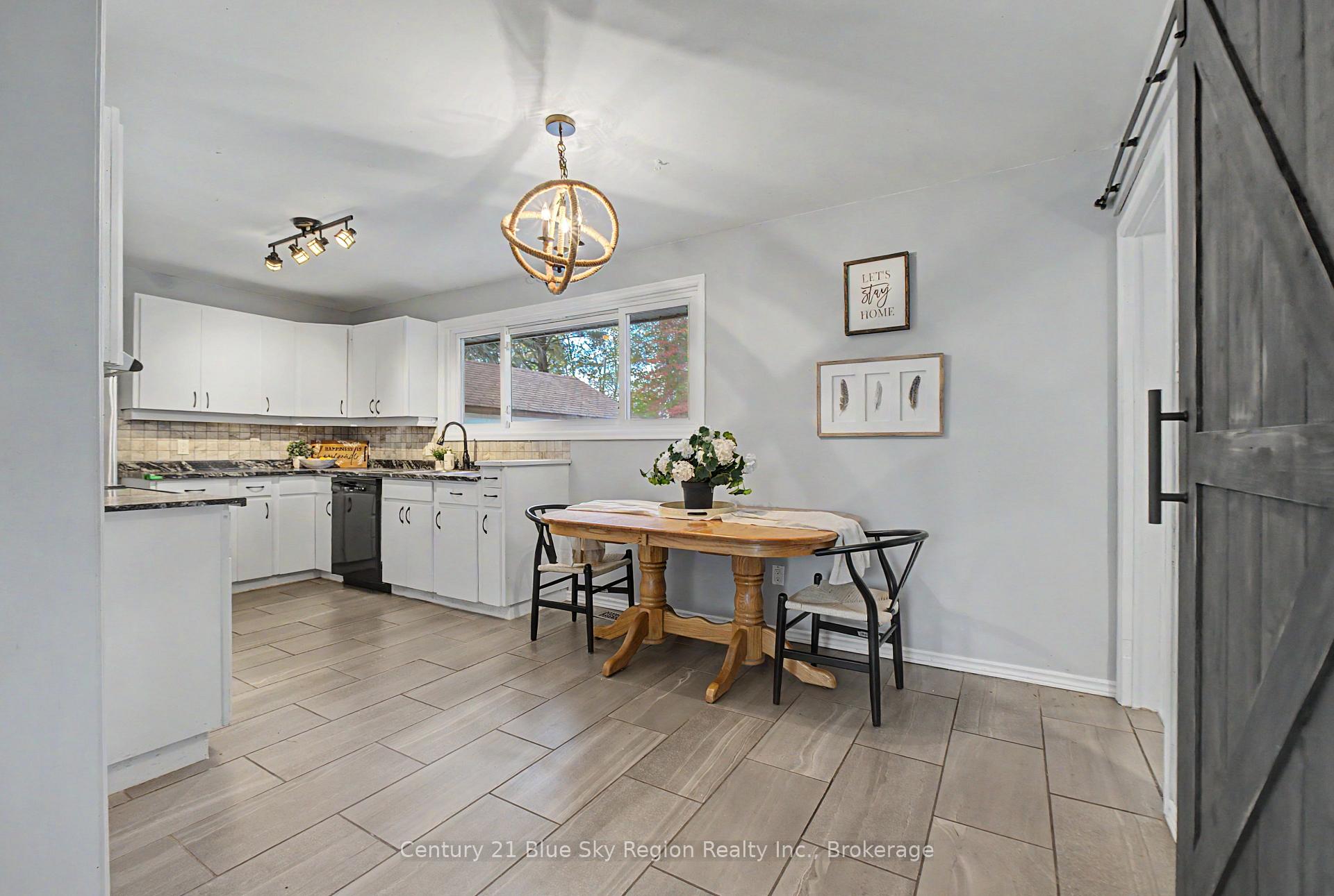 Photo 11 of 32 Marshall Park Drive, North Bay, Ferris — HOMEH