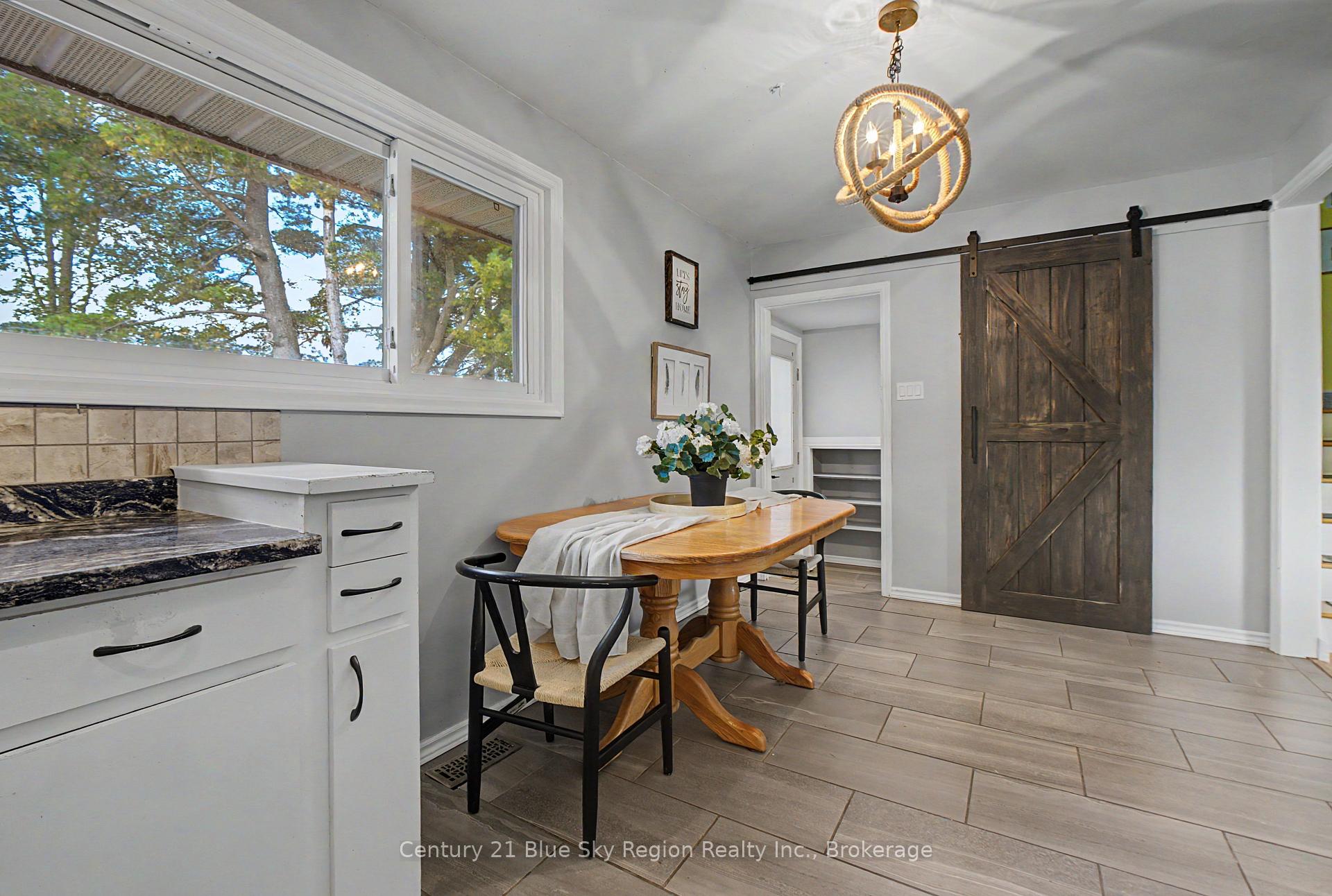 Photo 17 of 32 Marshall Park Drive, North Bay, Ferris — HOMEH