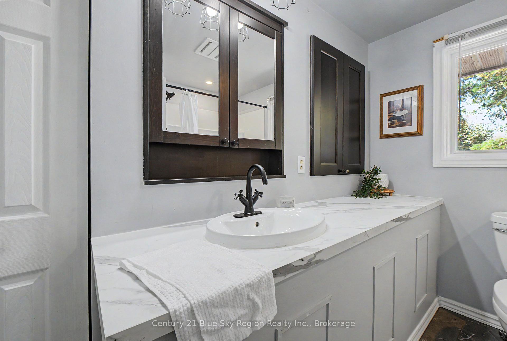 Photo 30 of 32 Marshall Park Drive, North Bay, Ferris — HOMEH