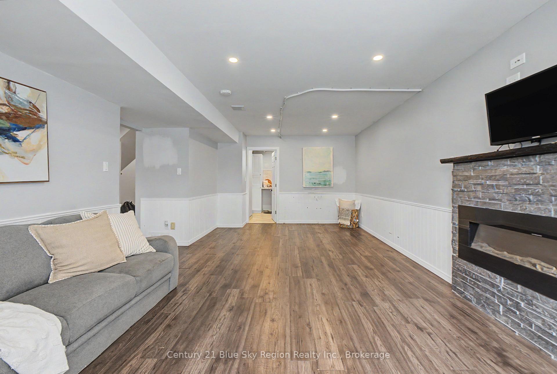 Photo 34 of 32 Marshall Park Drive, North Bay, Ferris — HOMEH