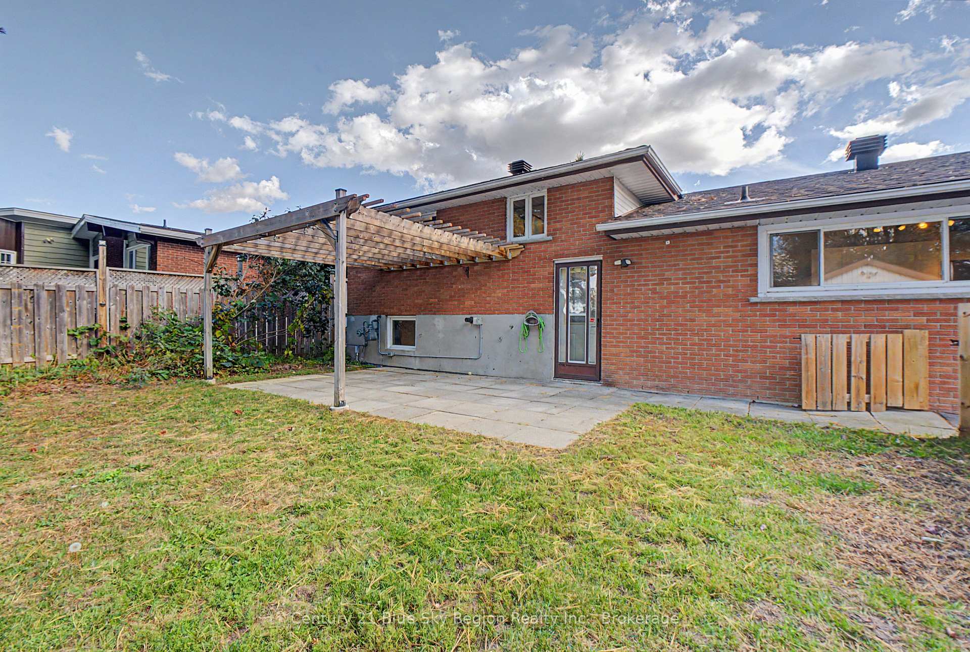 Photo 41 of 32 Marshall Park Drive, North Bay, Ferris — HOMEH