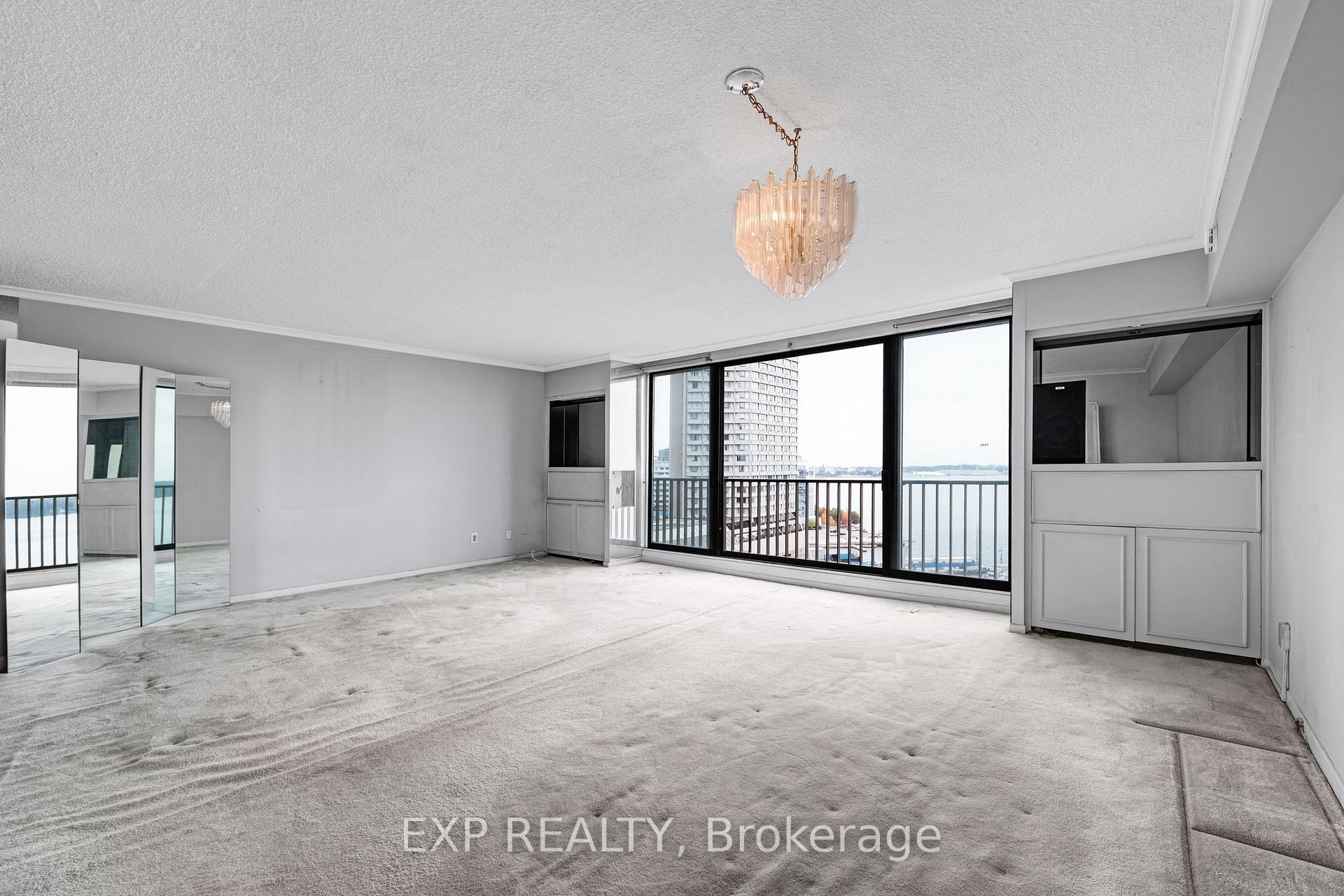 Photo 10 of Unit 1420, 33 Harbour Square, Toronto, Waterfront Communities — HOMEH