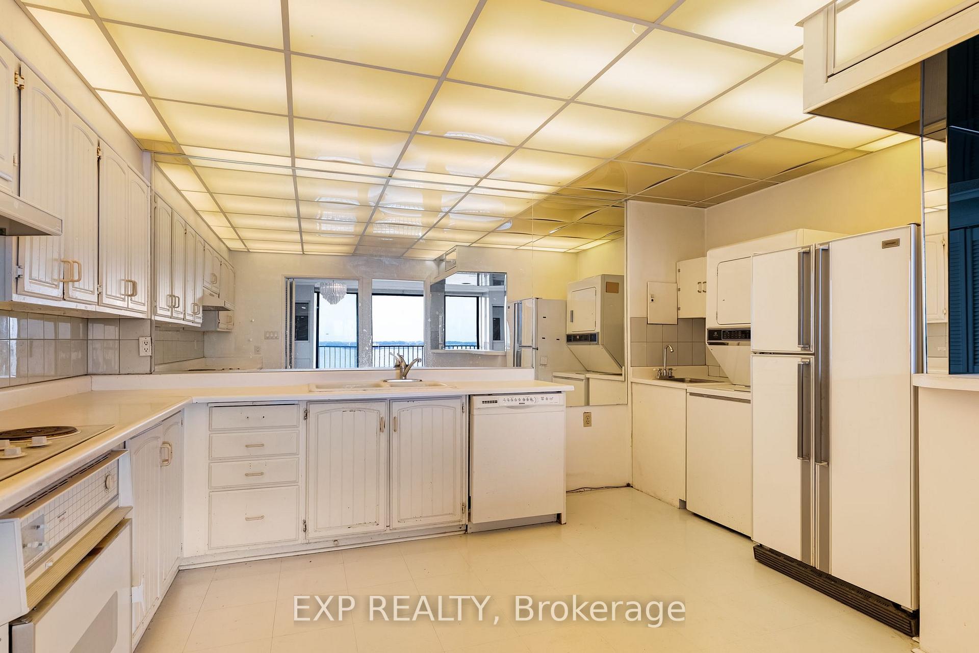Photo 12 of Unit 1420, 33 Harbour Square, Toronto, Waterfront Communities — HOMEH