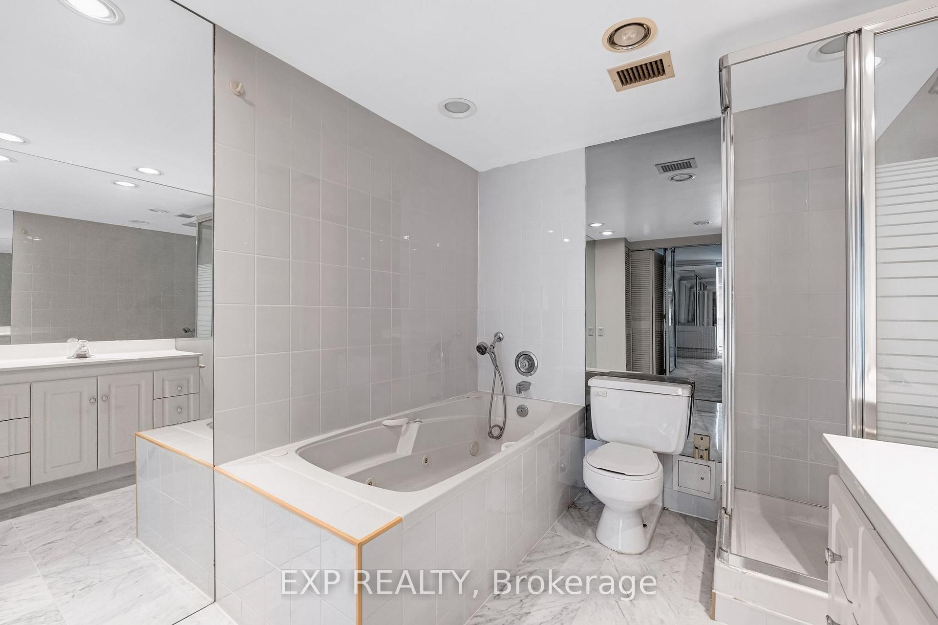 Photo 27 of Unit 1420, 33 Harbour Square, Toronto, Waterfront Communities — HOMEH