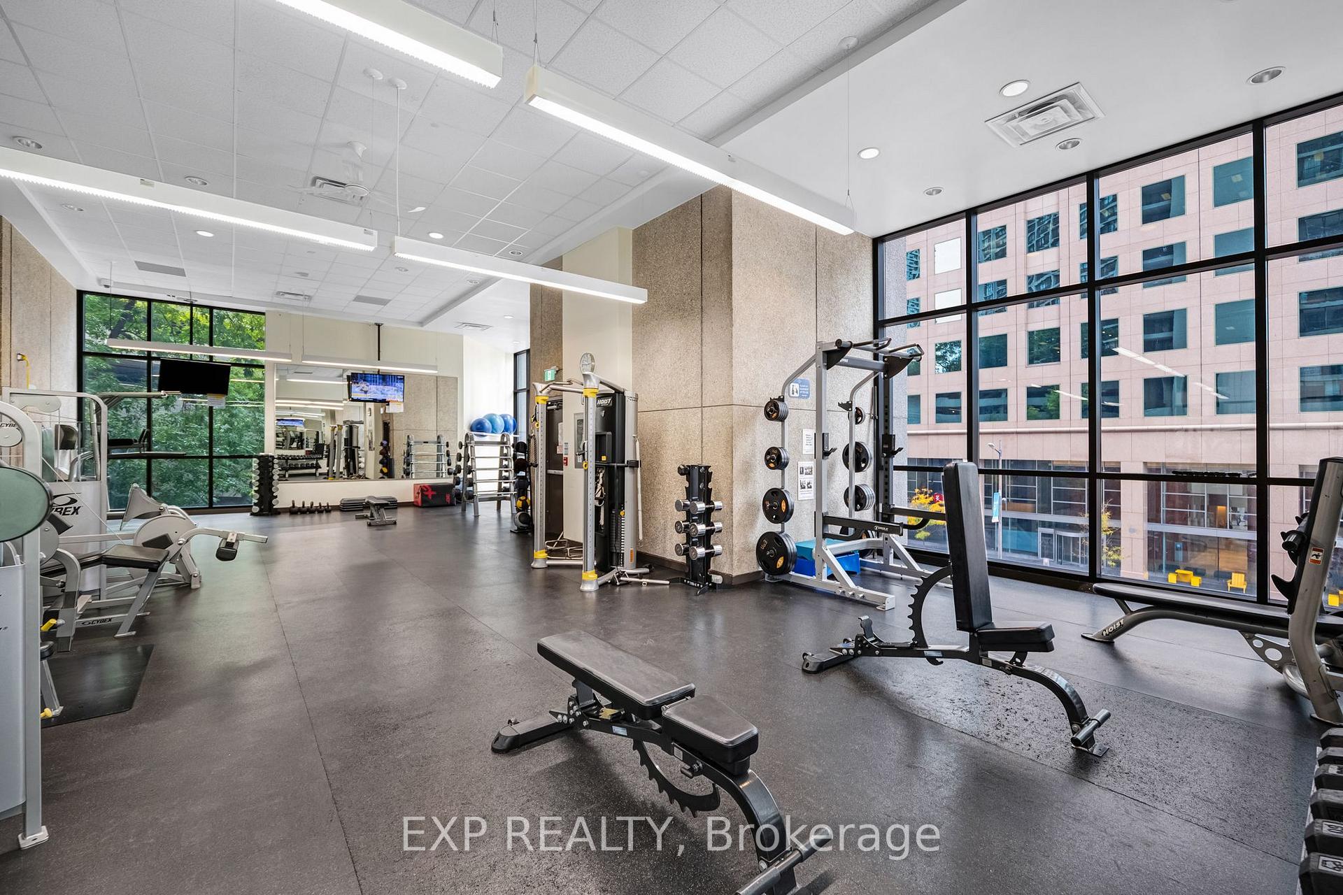 Photo 35 of Unit 1420, 33 Harbour Square, Toronto, Waterfront Communities — HOMEH