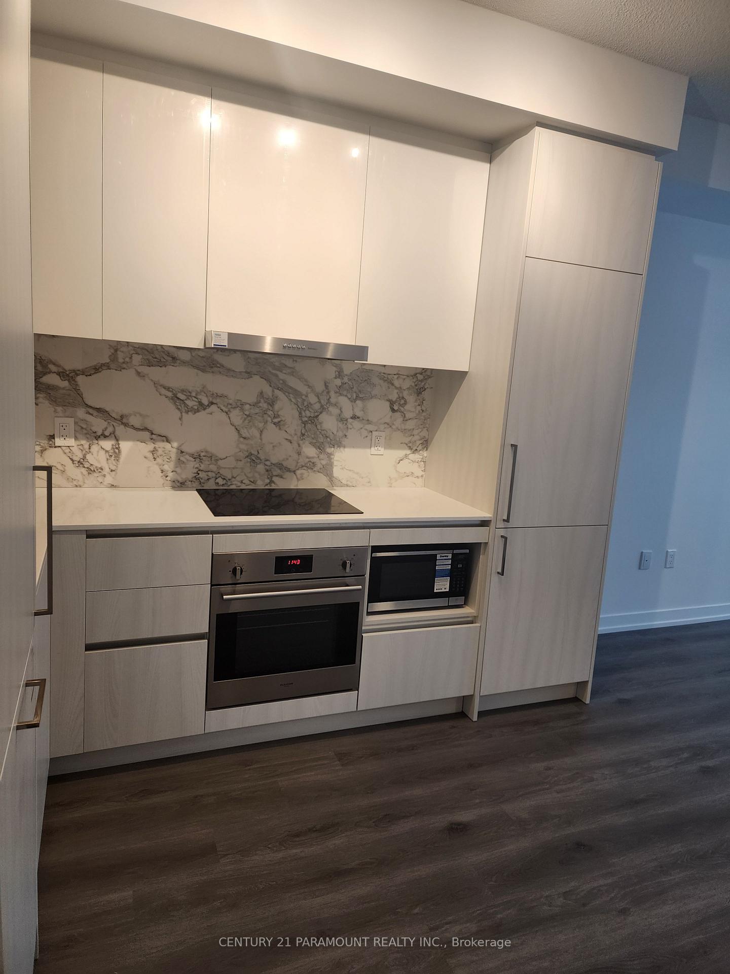 Photo 4 of Unit 4301, 225 Commerce Street, Vaughan, Vaughan Corporate Centre — HOMEH