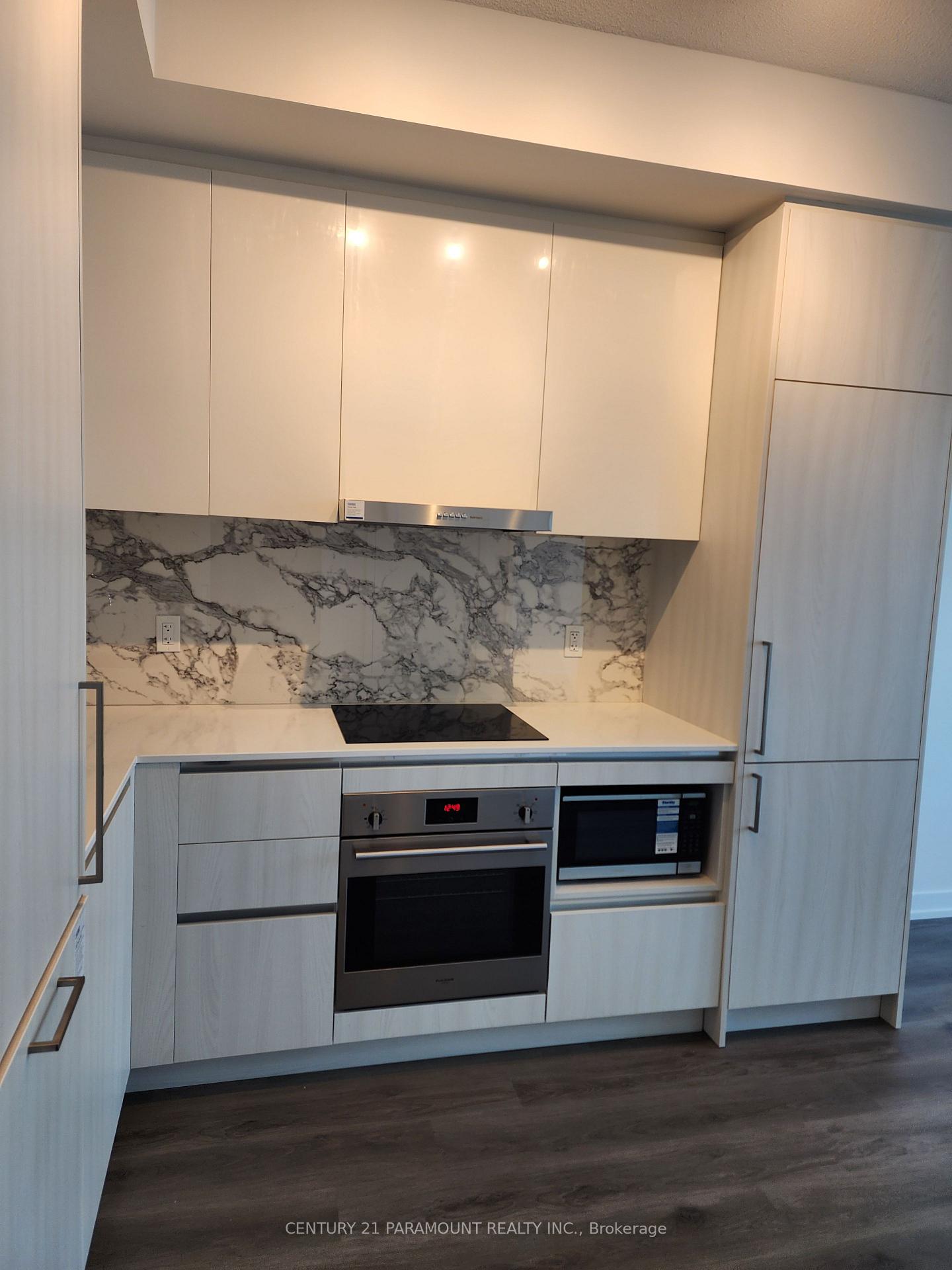 Photo 6 of Unit 4301, 225 Commerce Street, Vaughan, Vaughan Corporate Centre — HOMEH