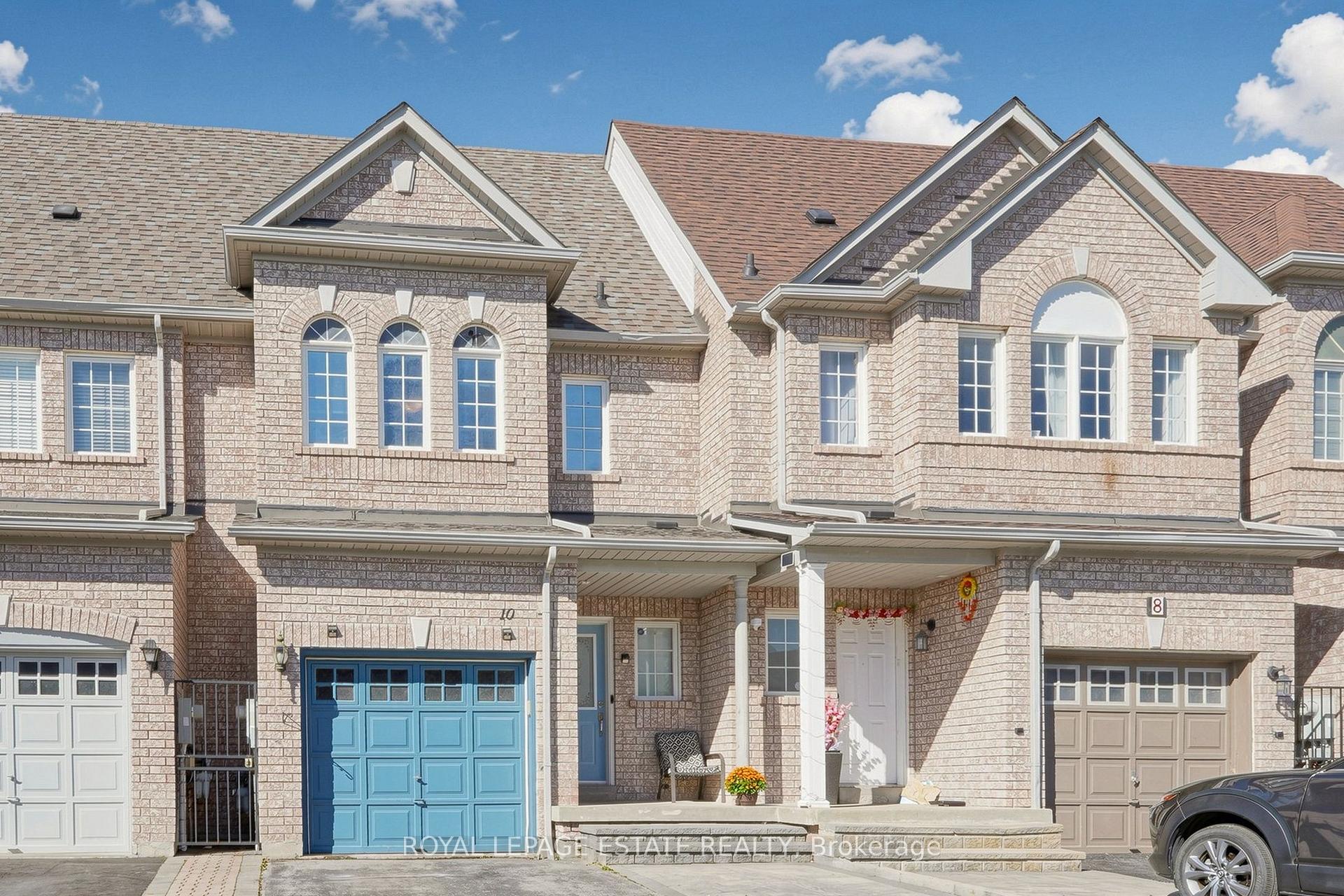 Photo 2 of 10 Dooley Crescent, Ajax, Northwest Ajax — HOMEH