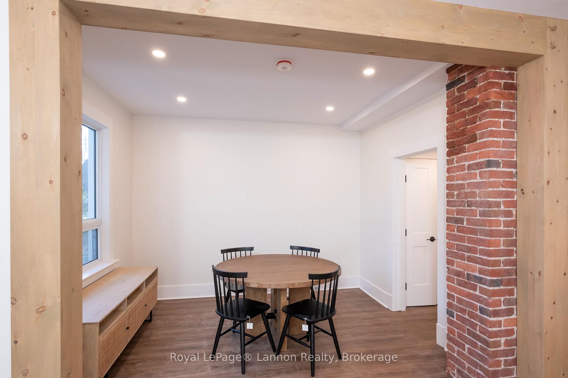 Photo 7 of 16 Crown Street, Thunder Bay, Court / Cumberland — HOMEH