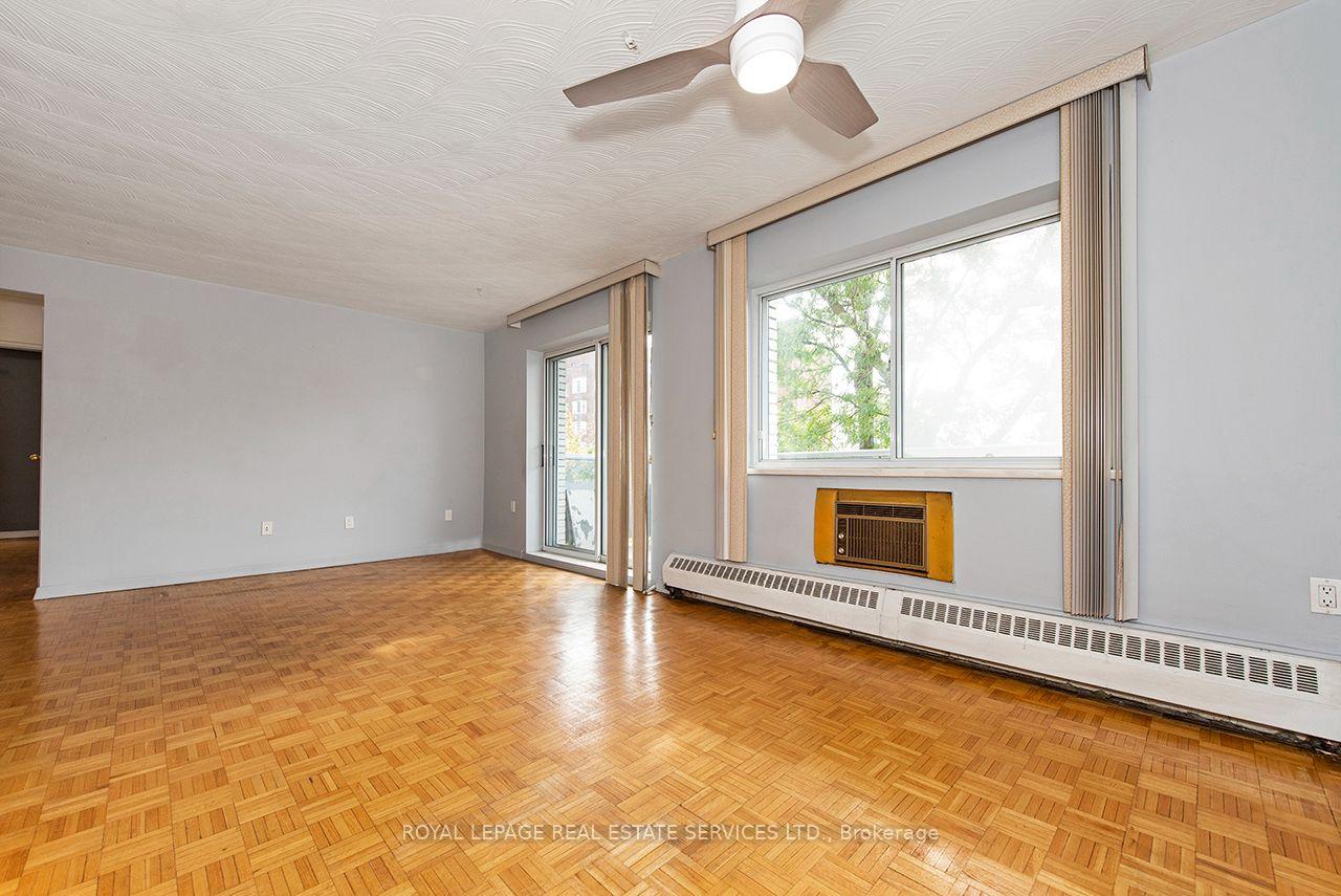 Photo 12 of Unit 305, 385 Browns Line, Etobicoke, Alderwood — HOMEH