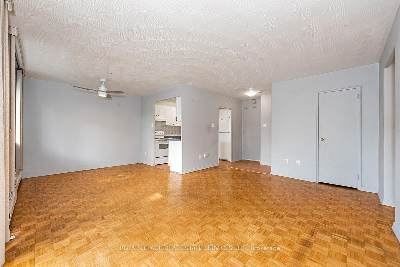Photo 14 of Unit 305, 385 Browns Line, Etobicoke, Alderwood — HOMEH