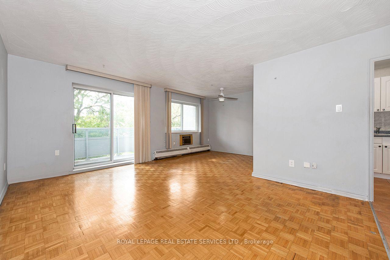 Photo 15 of Unit 305, 385 Browns Line, Etobicoke, Alderwood — HOMEH