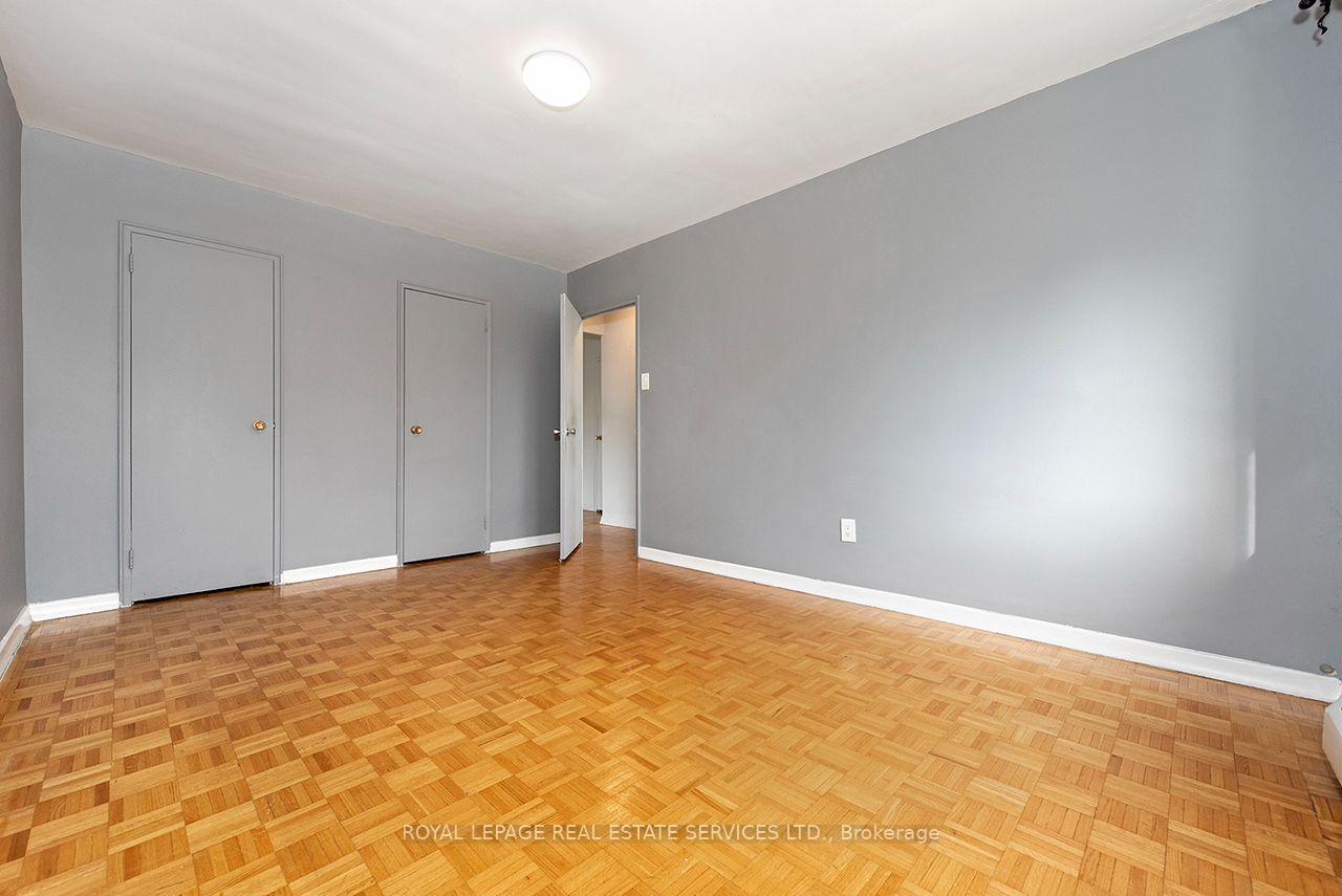 Photo 20 of Unit 305, 385 Browns Line, Etobicoke, Alderwood — HOMEH