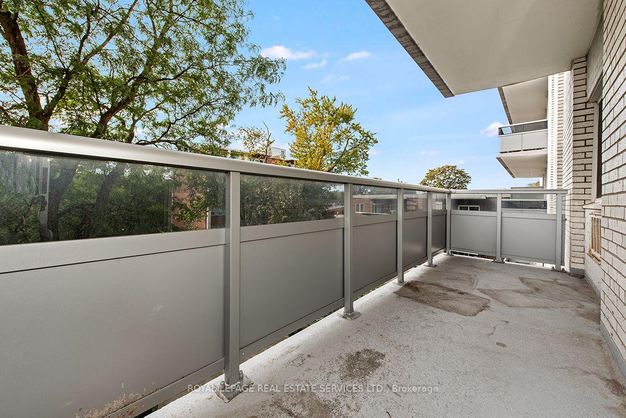 Photo 26 of Unit 305, 385 Browns Line, Etobicoke, Alderwood — HOMEH