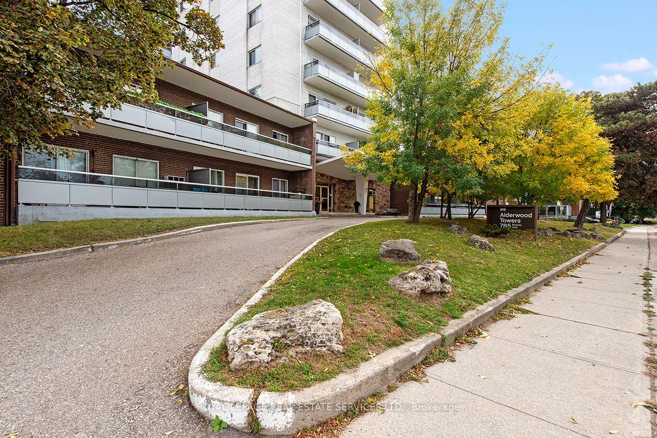 Photo 31 of Unit 305, 385 Browns Line, Etobicoke, Alderwood — HOMEH