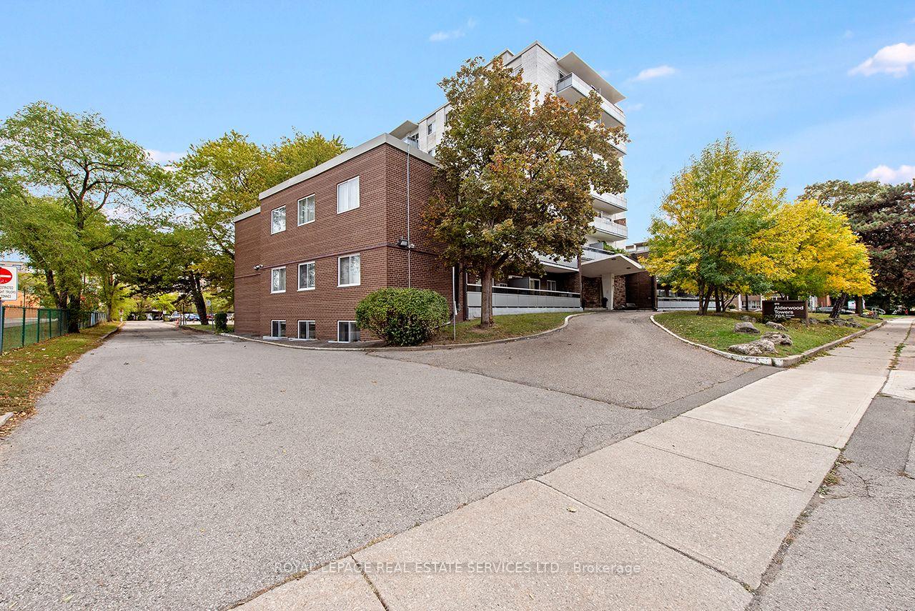 Photo 33 of Unit 305, 385 Browns Line, Etobicoke, Alderwood — HOMEH