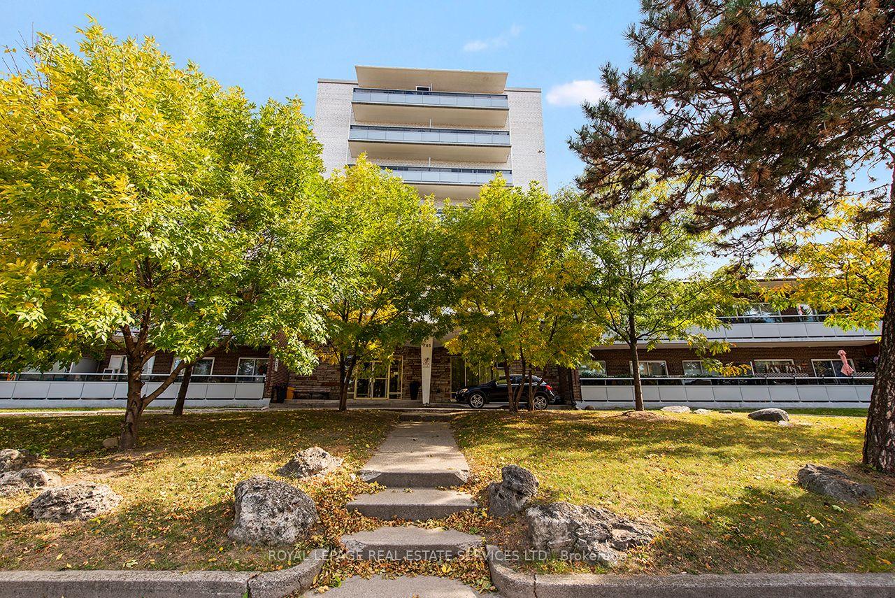 Photo 34 of Unit 305, 385 Browns Line, Etobicoke, Alderwood — HOMEH