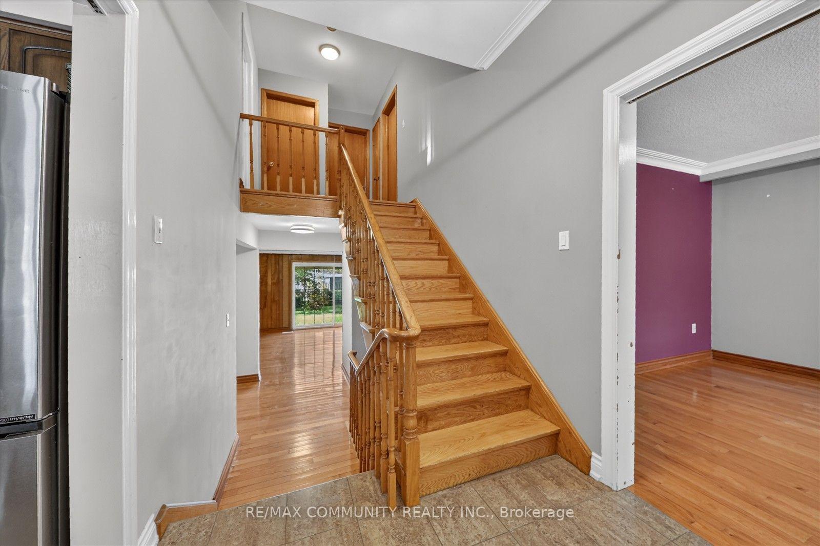 Photo 13 of 10 Tanya Place, Scarborough, Agincourt South-Malvern West — HOMEH