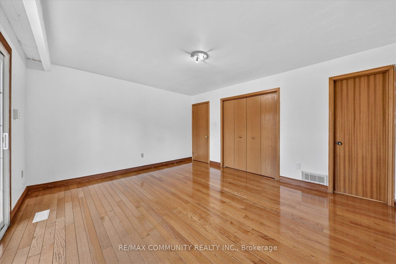 Photo 21 of 10 Tanya Place, Scarborough, Agincourt South-Malvern West — HOMEH