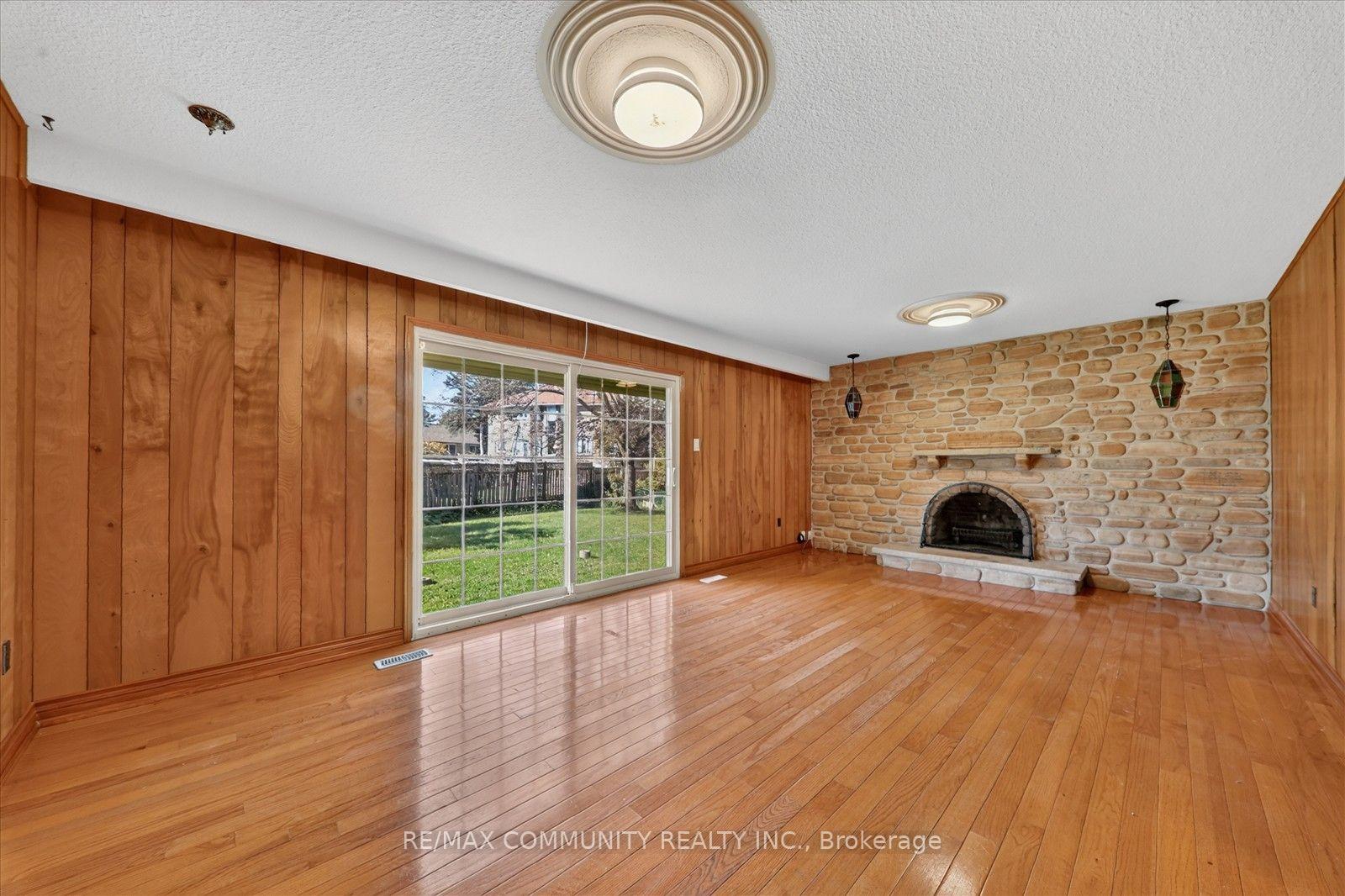 Photo 24 of 10 Tanya Place, Scarborough, Agincourt South-Malvern West — HOMEH