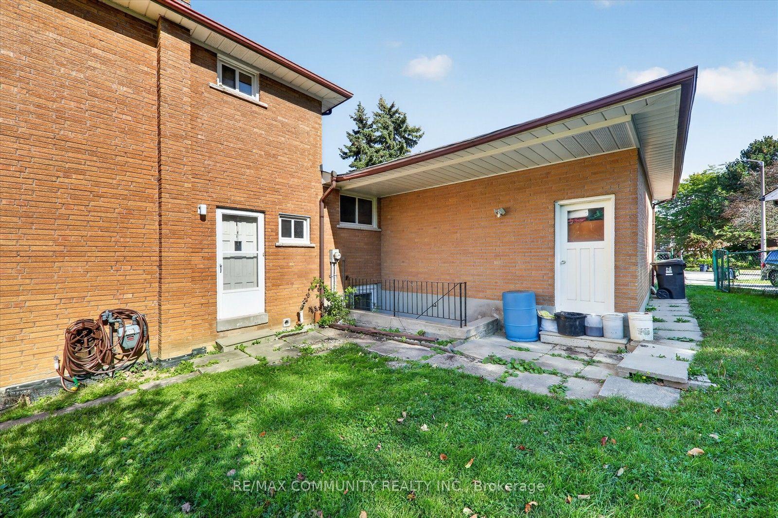 Photo 36 of 10 Tanya Place, Scarborough, Agincourt South-Malvern West — HOMEH