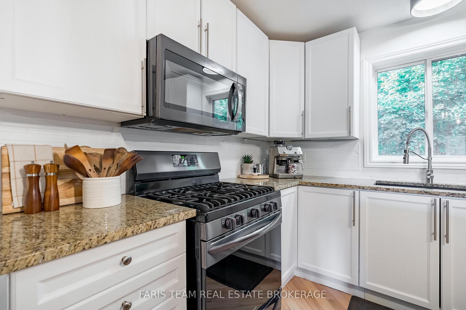 Photo 7 of 55 Davenport Drive, Springwater, Hillsdale — HOMEH