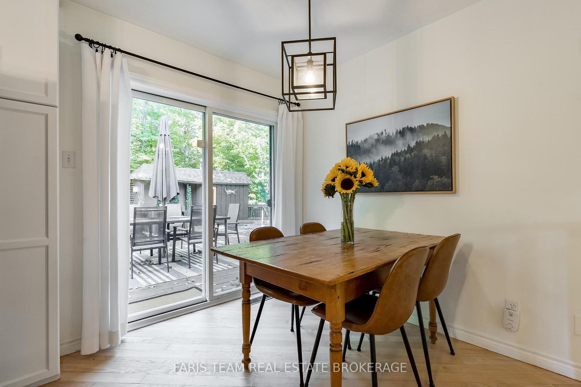 Photo 9 of 55 Davenport Drive, Springwater, Hillsdale — HOMEH