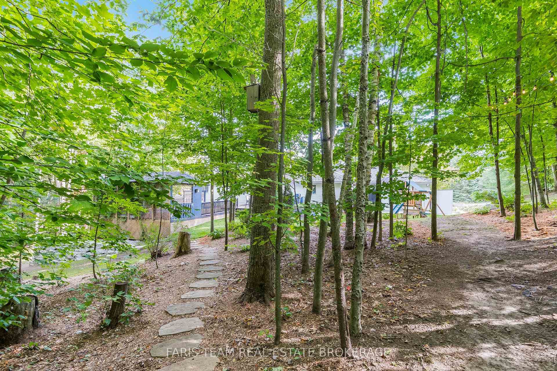 Photo 24 of 55 Davenport Drive, Springwater, Hillsdale — HOMEH