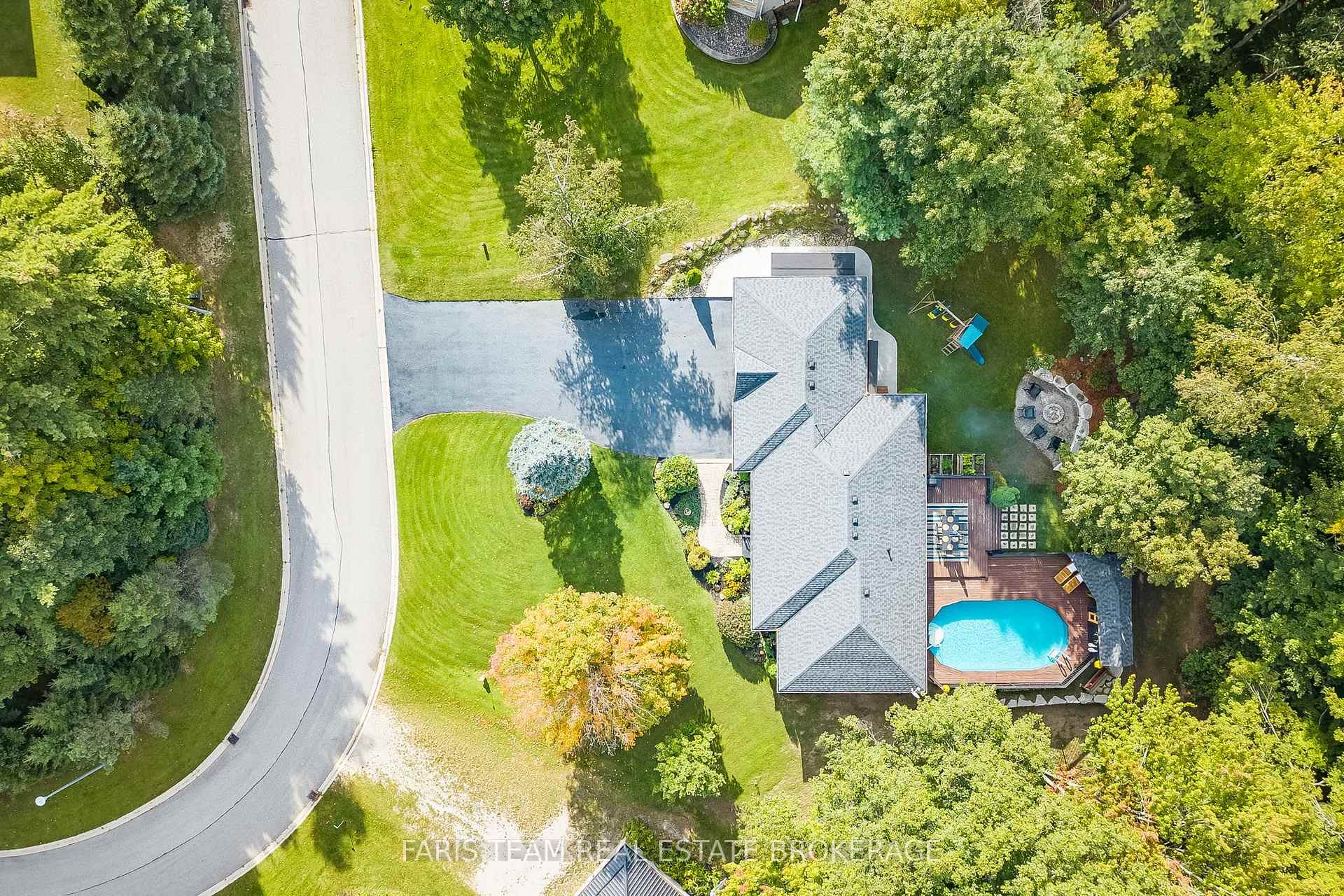 Photo 25 of 55 Davenport Drive, Springwater, Hillsdale — HOMEH