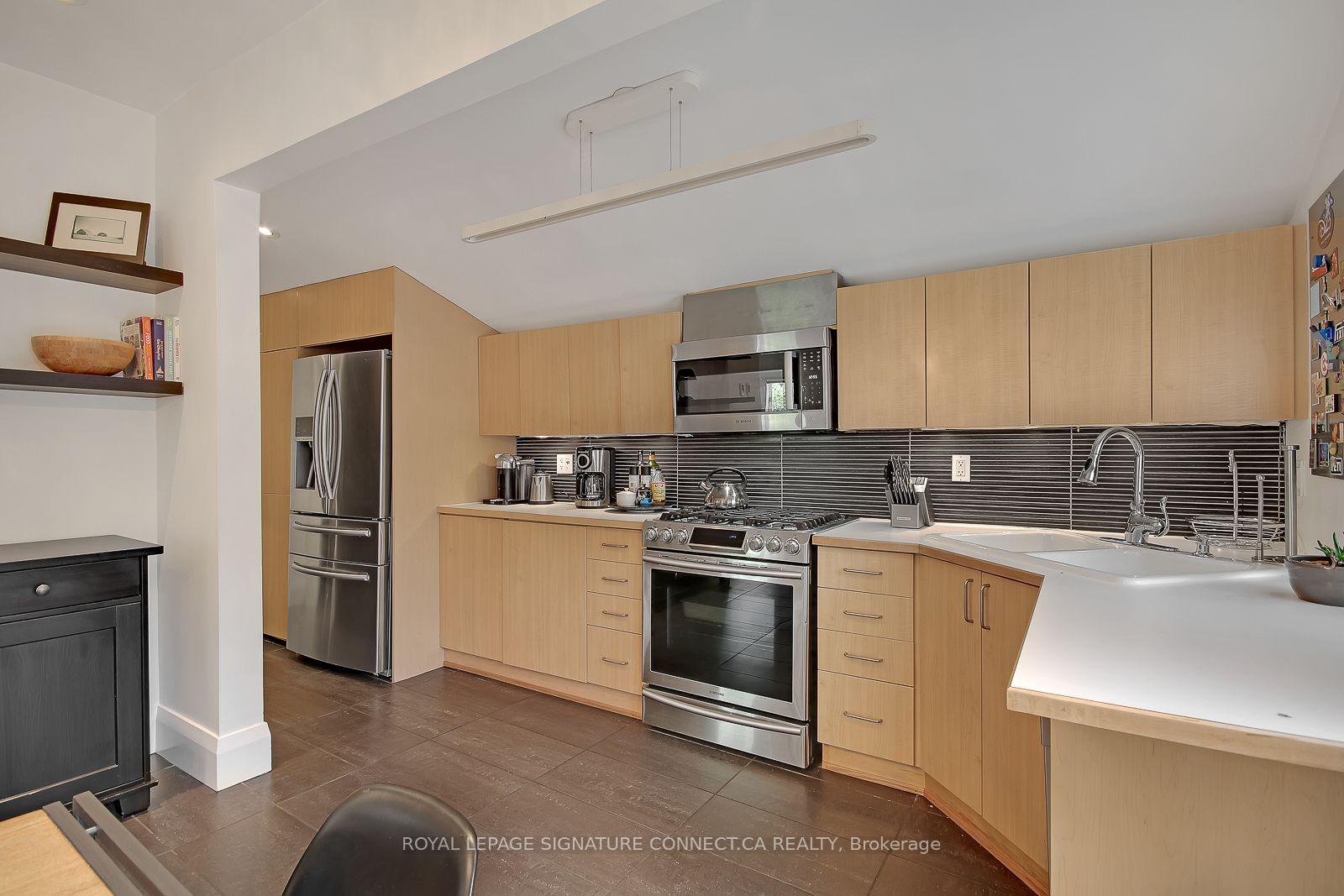 Photo 14 of 7 Ways Lane, Toronto, Trinity-Bellwoods — HOMEH