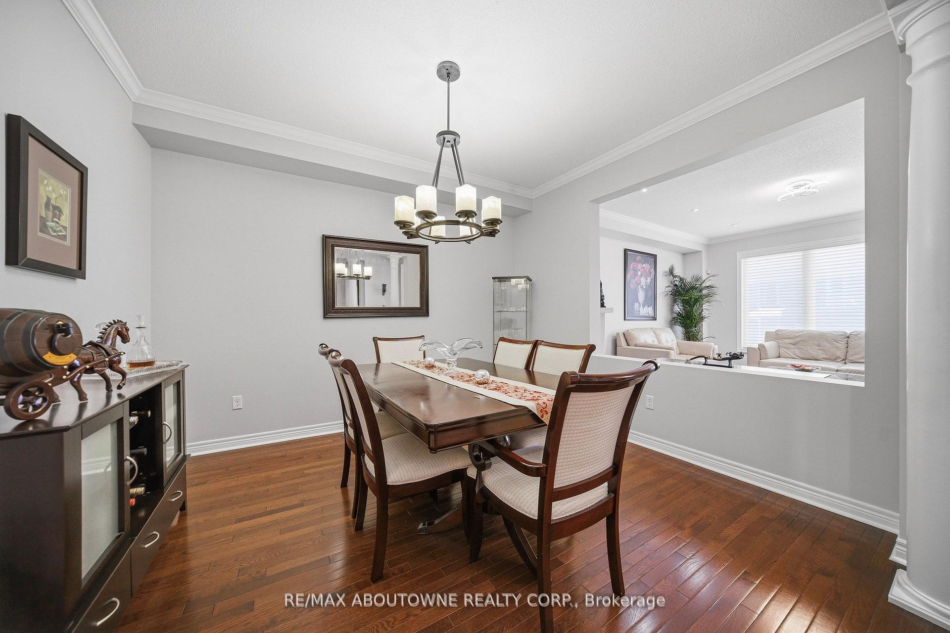 Photo 7 of 884 Stoutt Crescent, Milton, Coates — HOMEH