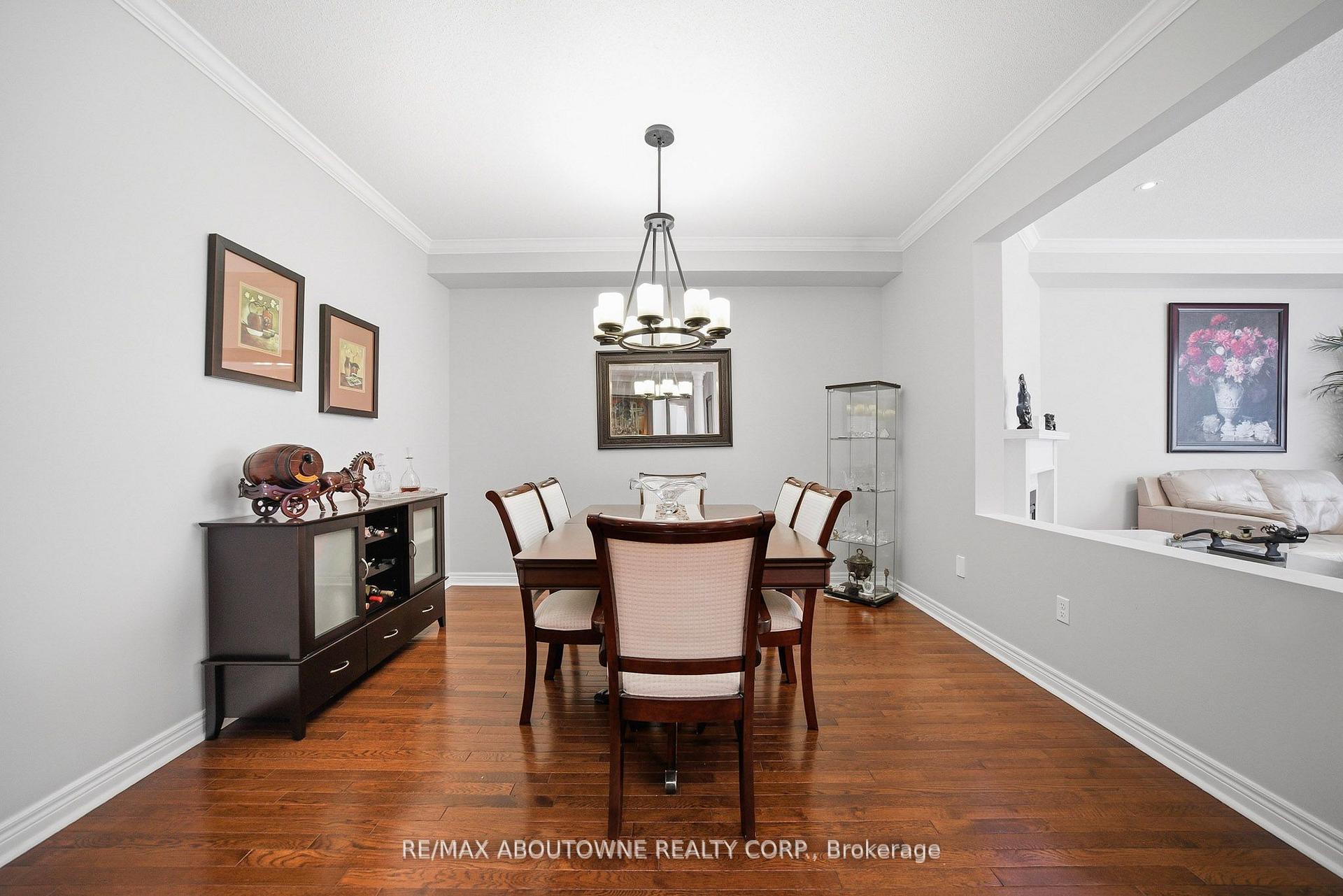 Photo 8 of 884 Stoutt Crescent, Milton, Coates — HOMEH