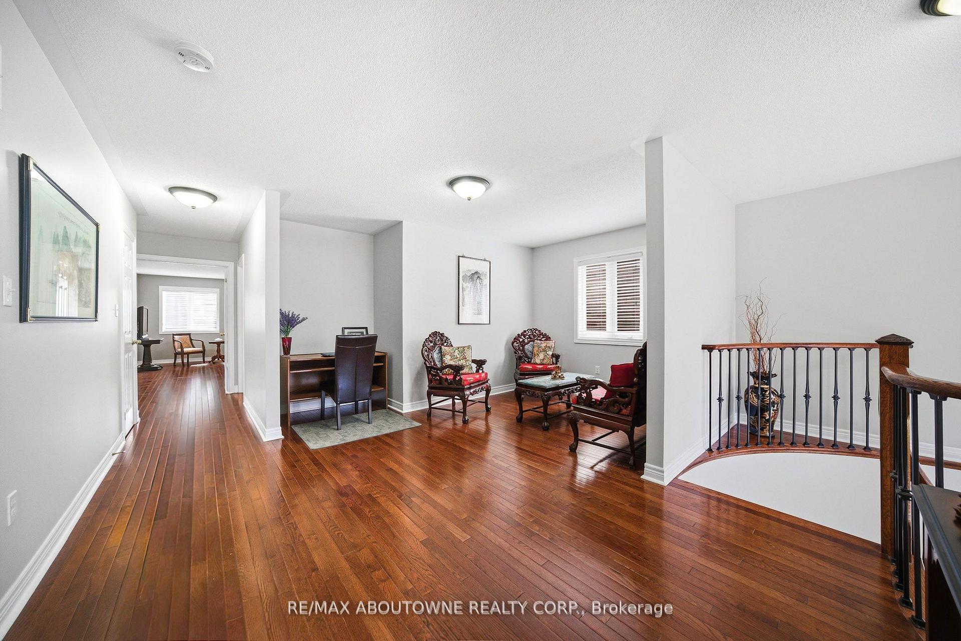 Photo 18 of 884 Stoutt Crescent, Milton, Coates — HOMEH