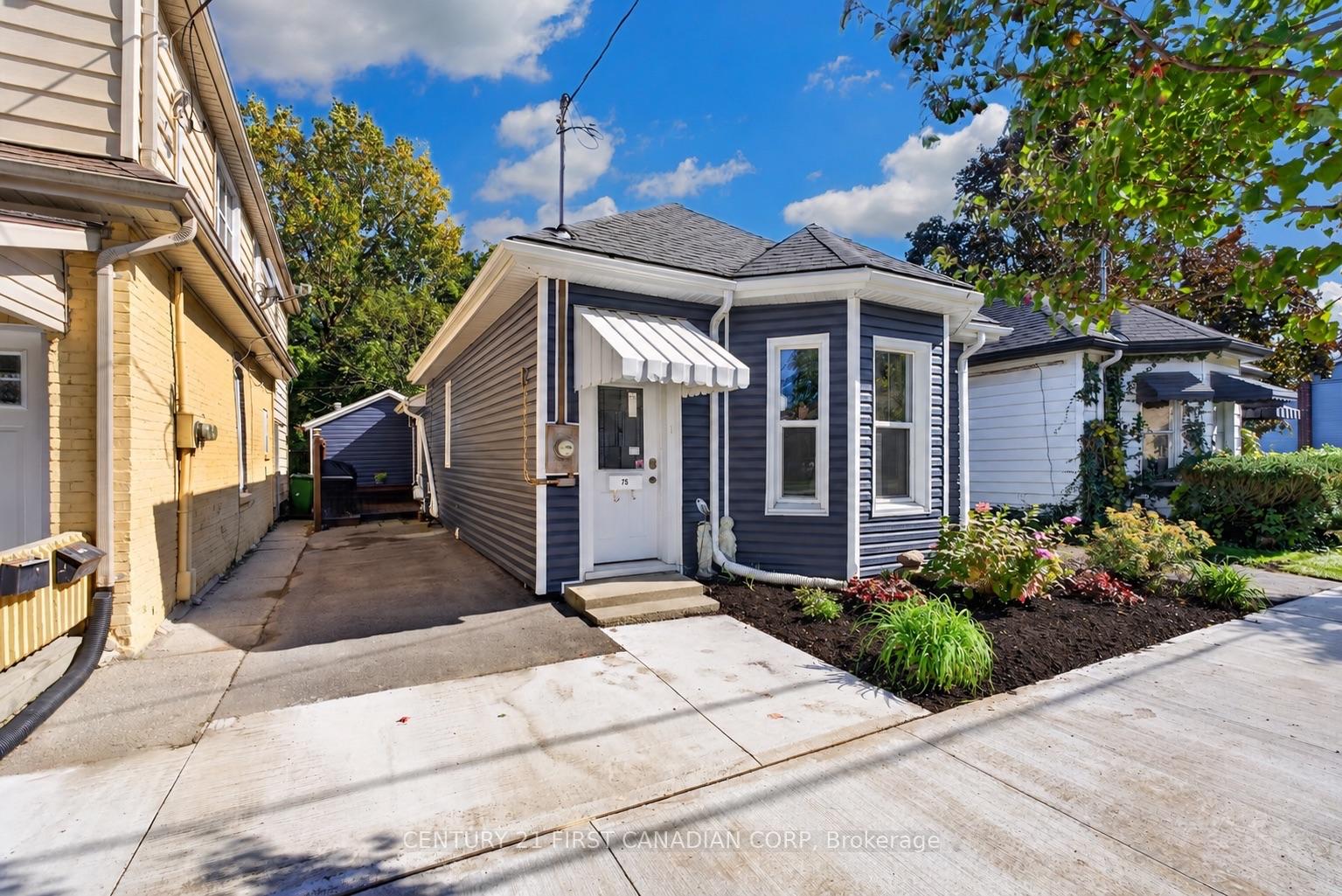 Photo 3 of 75 Alma Street, St. Thomas — HOMEH