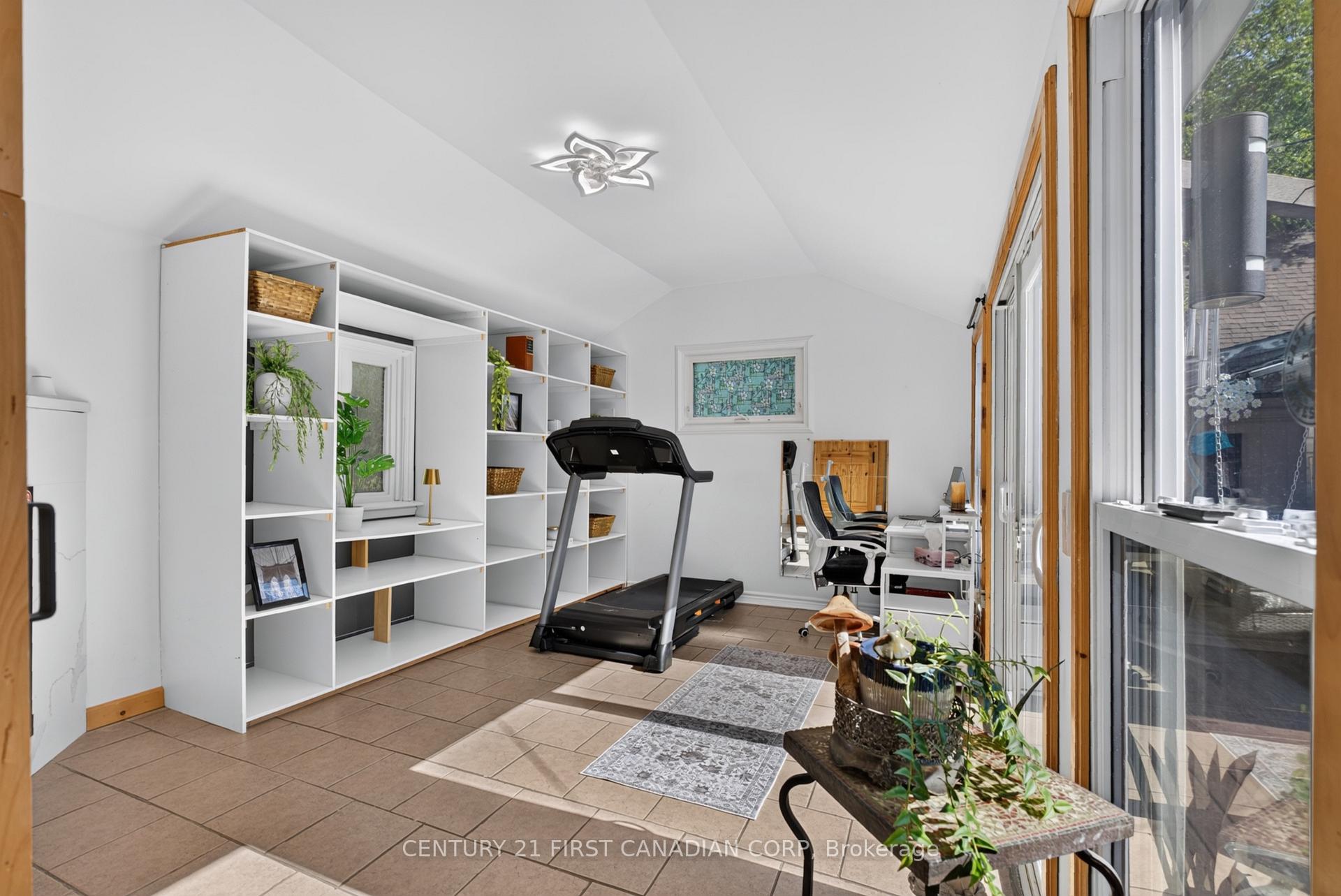 Photo 23 of 75 Alma Street, St. Thomas — HOMEH