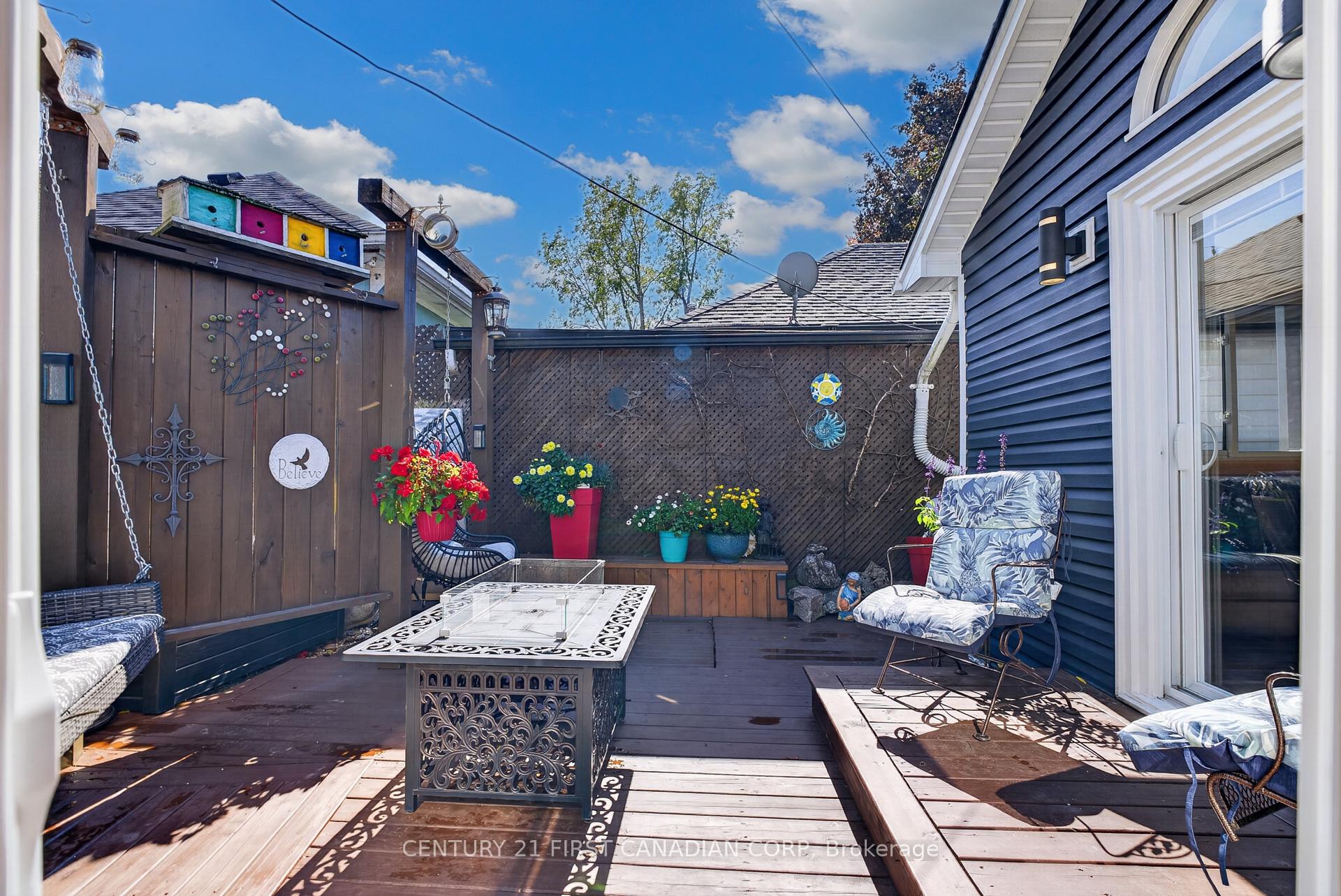 Photo 25 of 75 Alma Street, St. Thomas — HOMEH